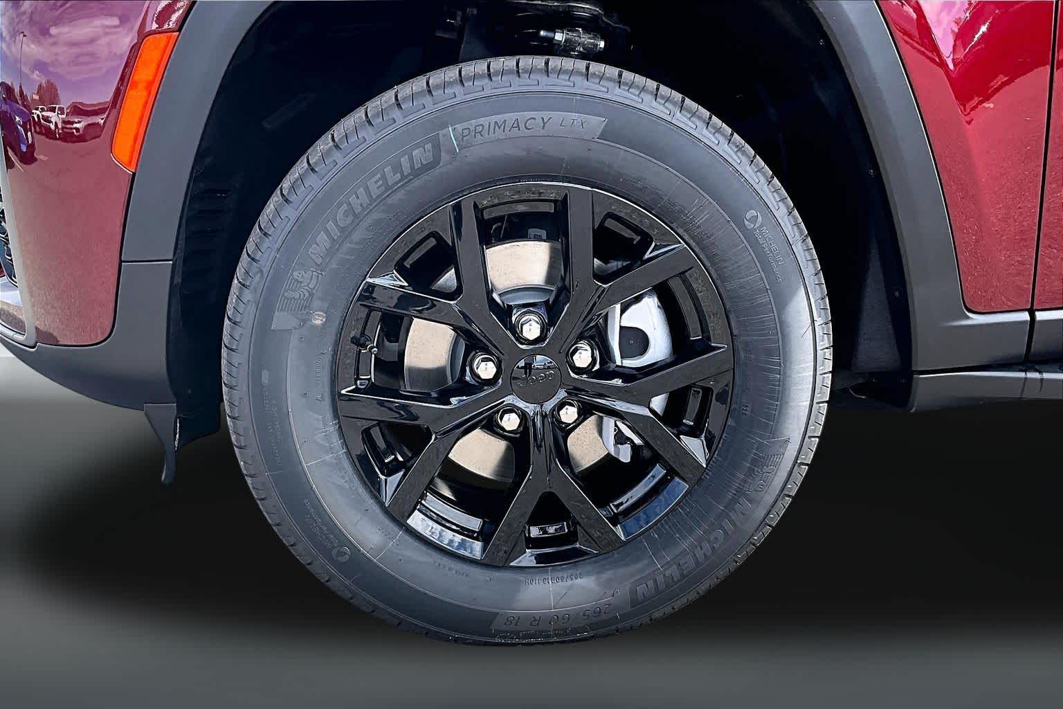 Thumbnail: 2026 Jeep Grand Cherokee - 8