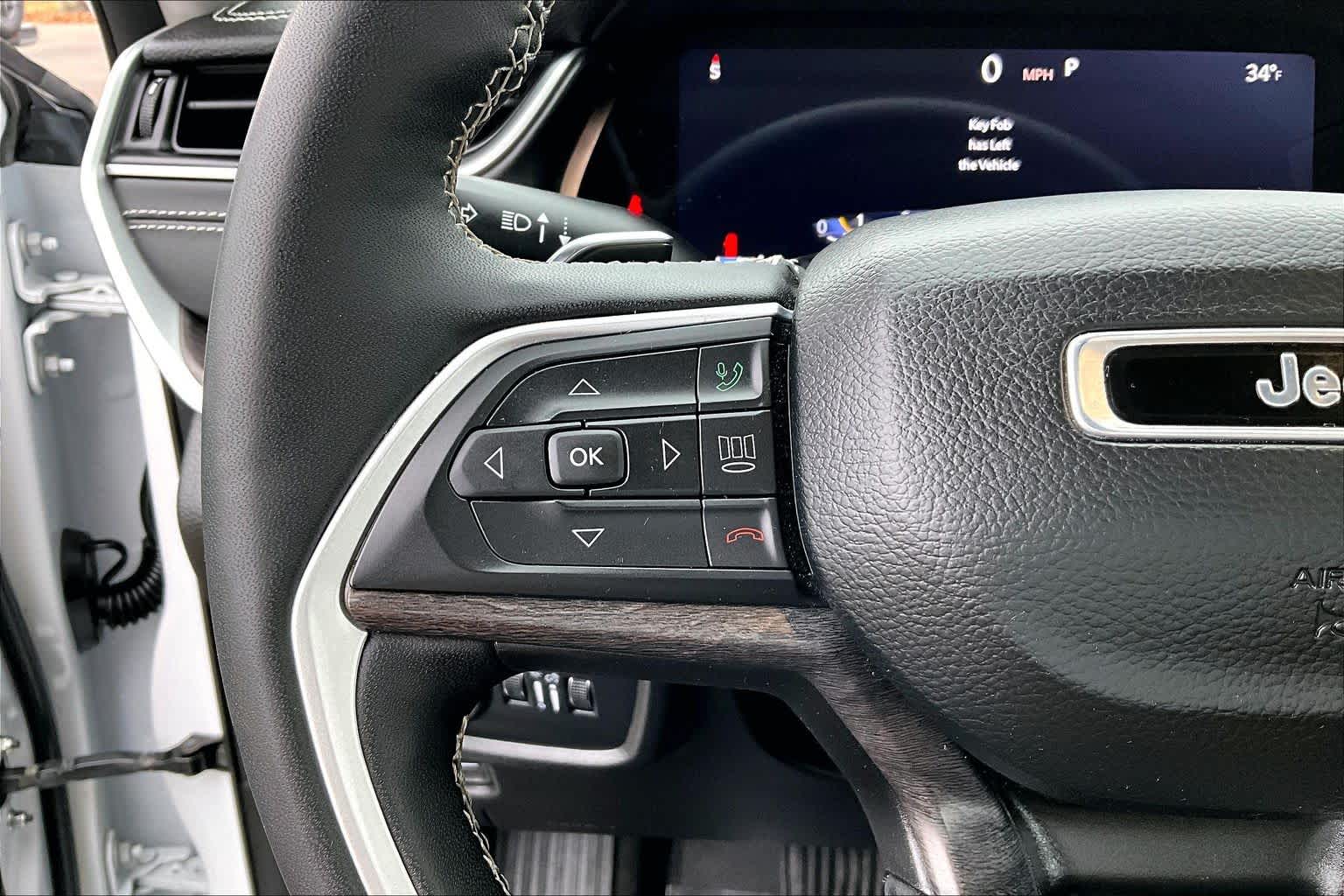 Thumbnail: 2023 Jeep Grand Cherokee - 23