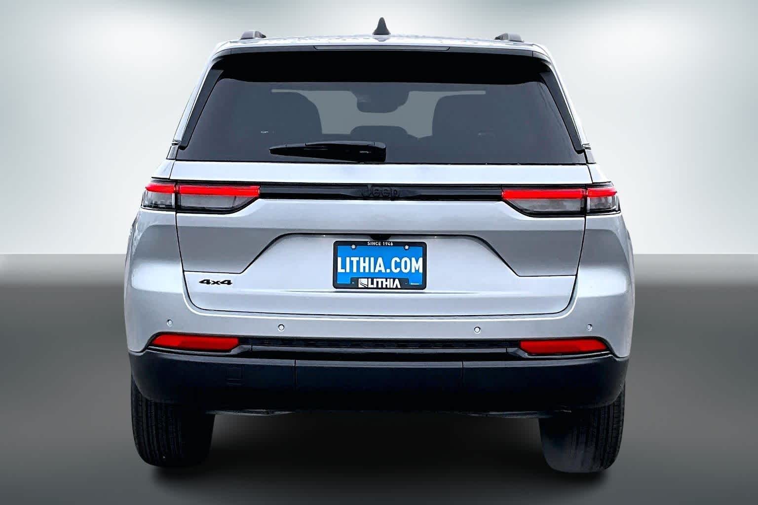 Thumbnail: 2025 Jeep Grand Cherokee - 5