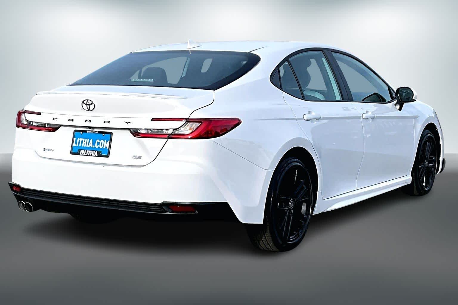 Thumbnail: 2025 Toyota Camry - 22