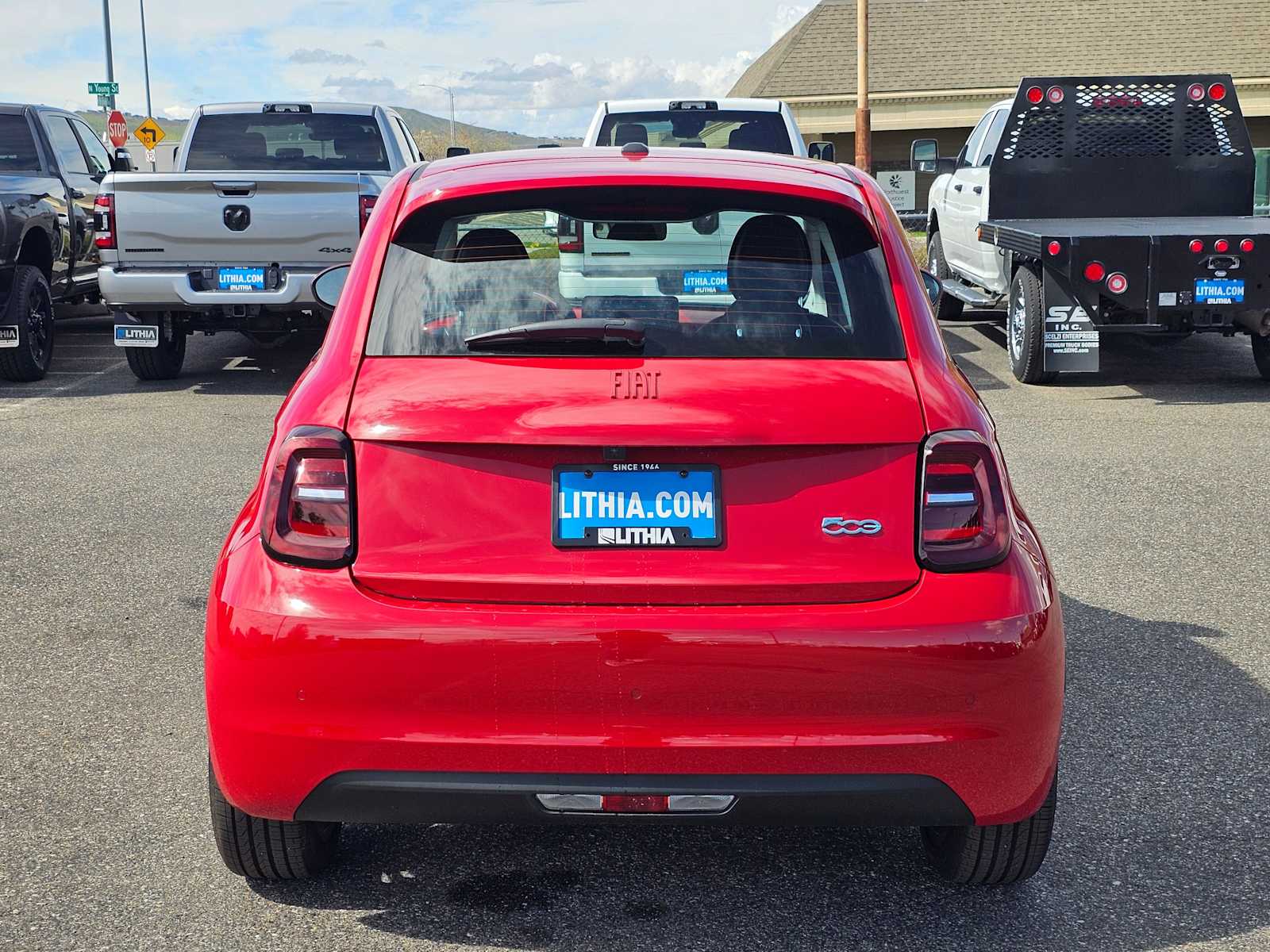 Thumbnail: 2024 Fiat 500e - 5