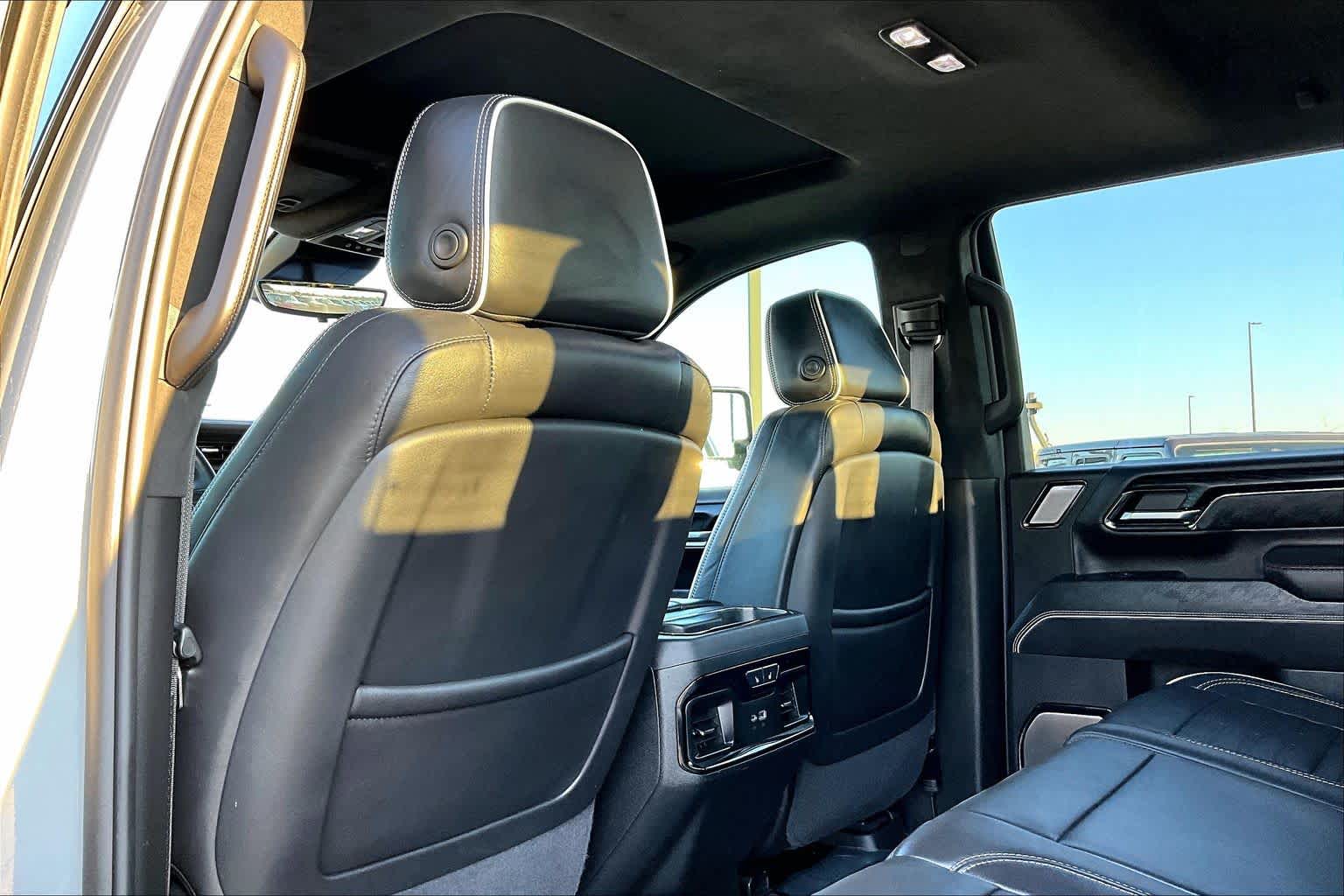 Thumbnail: 2024 GMC Sierra 2500 - 12