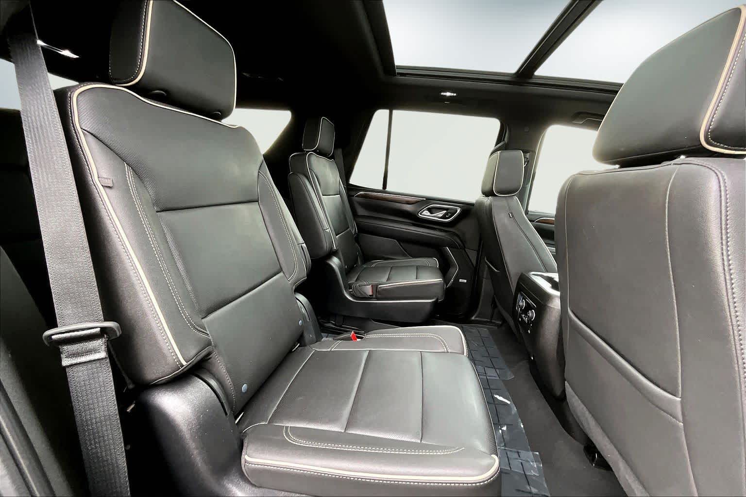 Thumbnail: 2023 Chevrolet Tahoe - 30