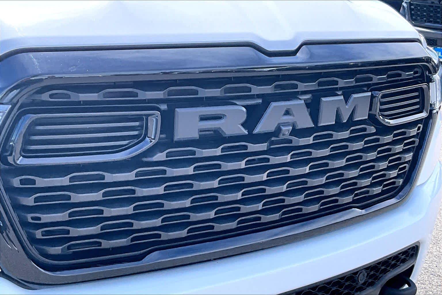 Thumbnail: 2025 RAM 1500 - 33
