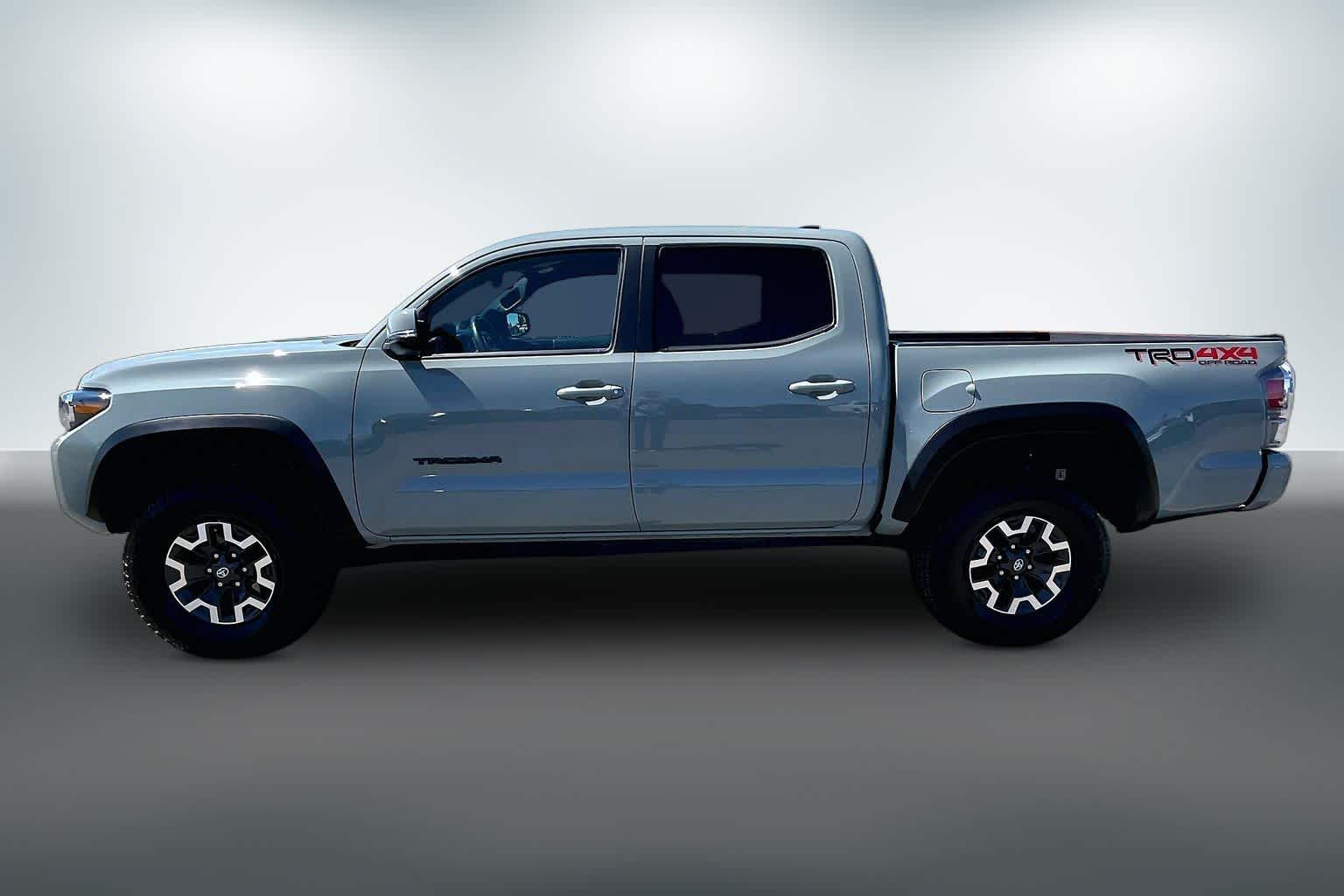 Thumbnail: 2023 Toyota Tacoma - 3