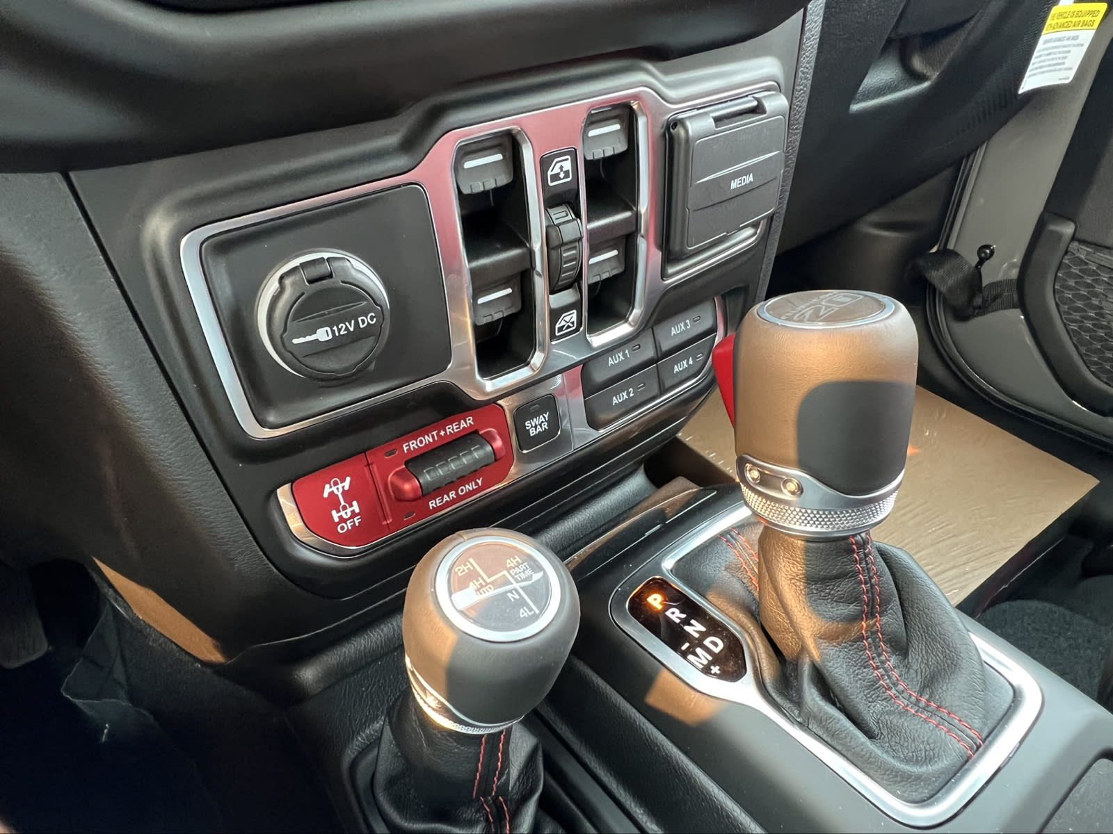 Thumbnail: 2023 Jeep Wrangler - 26