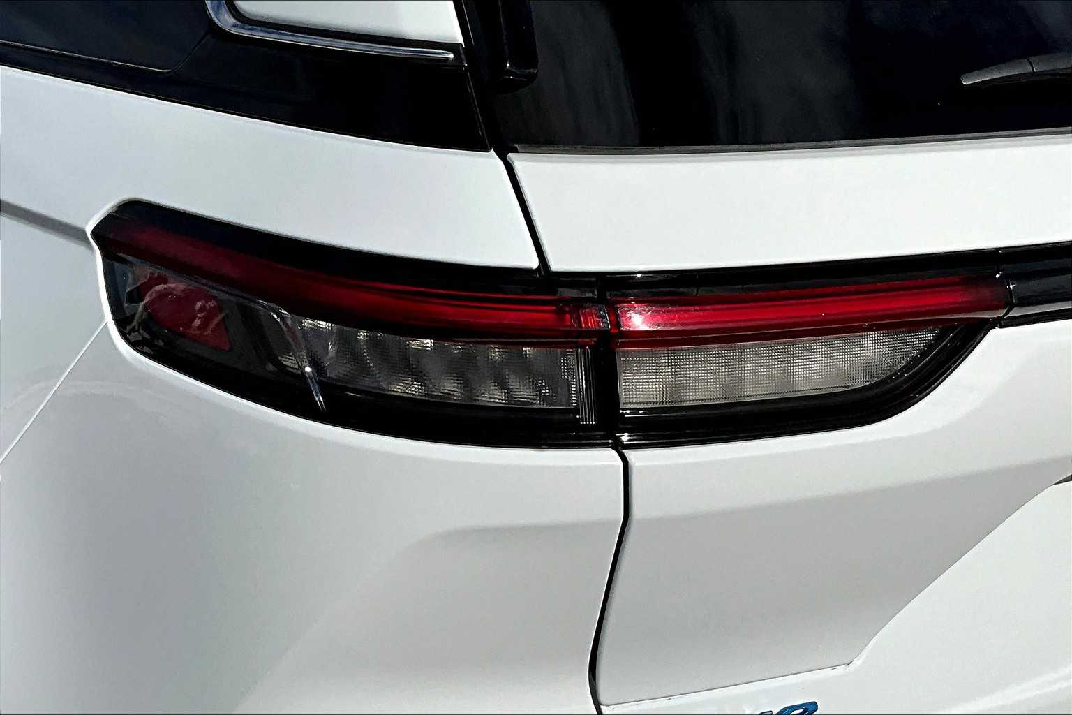 Thumbnail: 2024 Jeep Grand Cherokee - 33