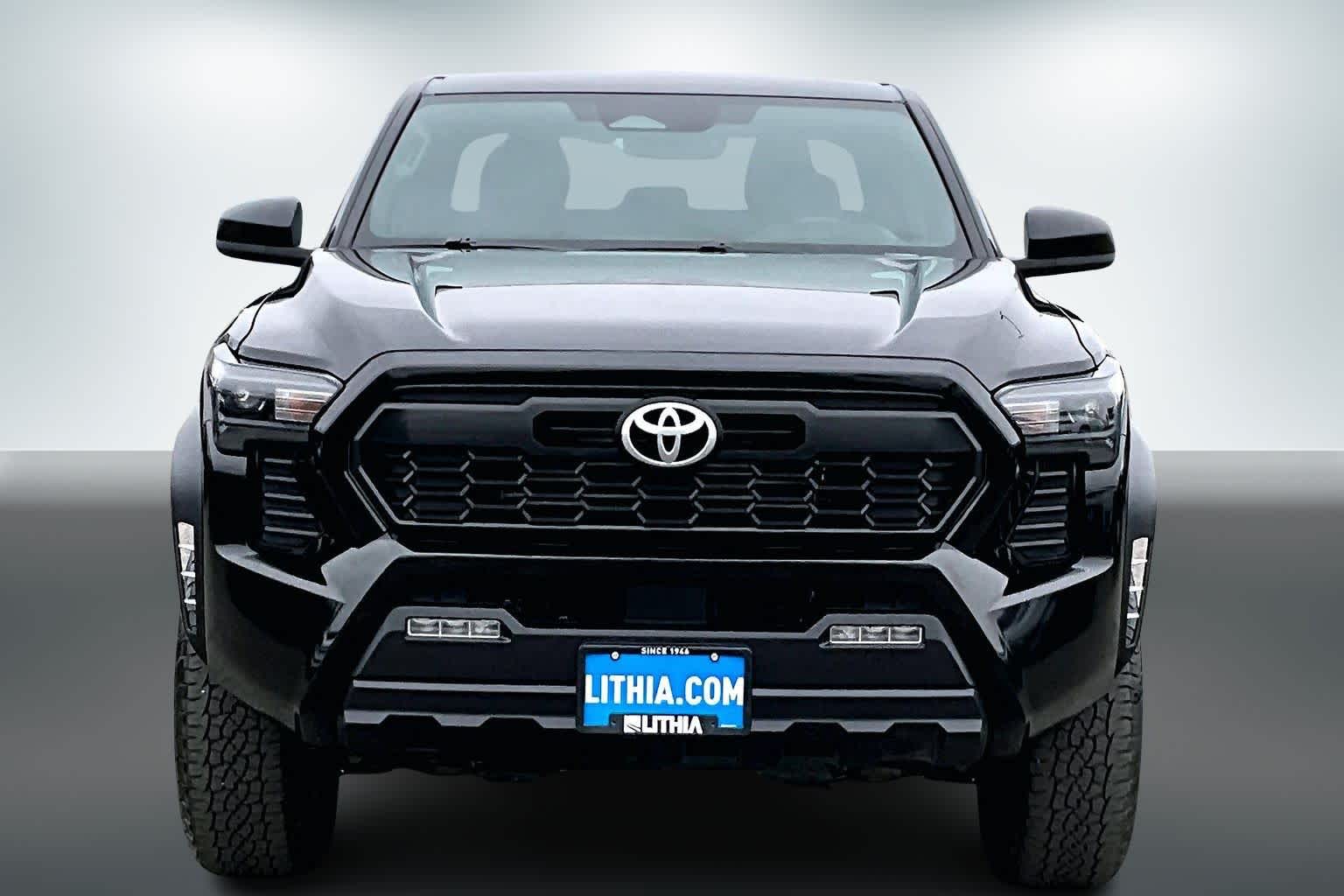 Thumbnail: 2024 Toyota Tacoma - 6