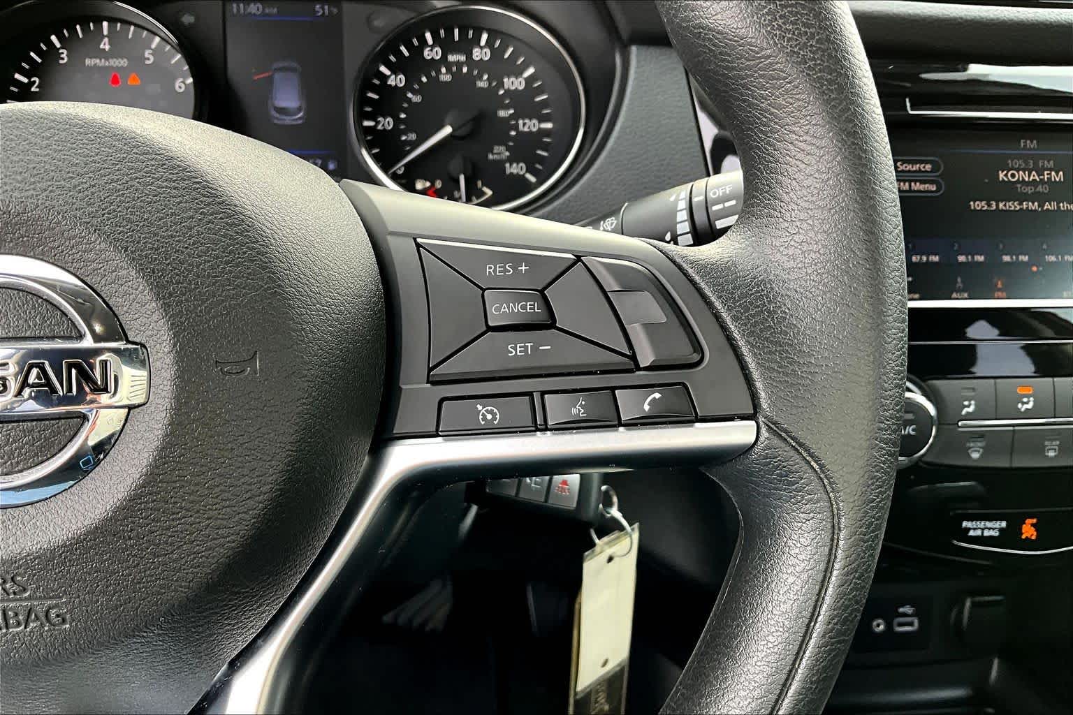 Thumbnail: 2021 Nissan Rogue Sport - 25