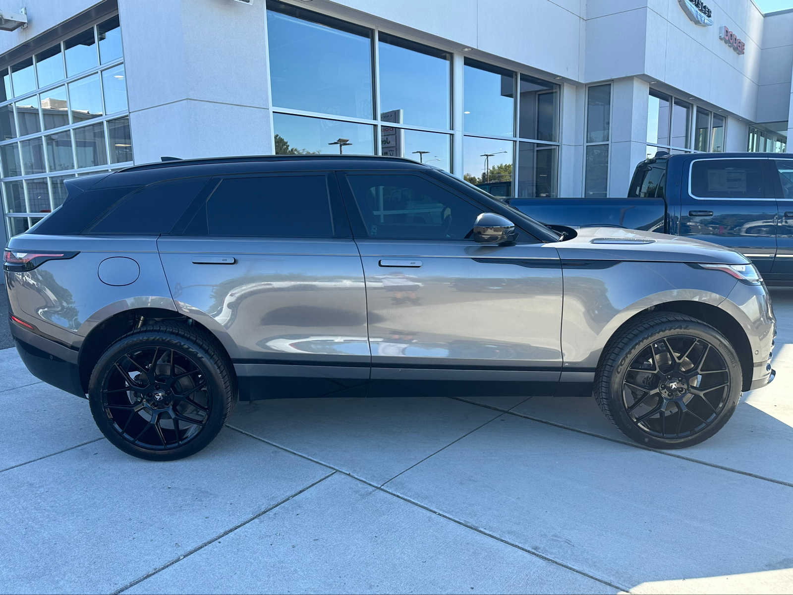 Thumbnail: 2018 Land Rover Range Rover Velar - 4