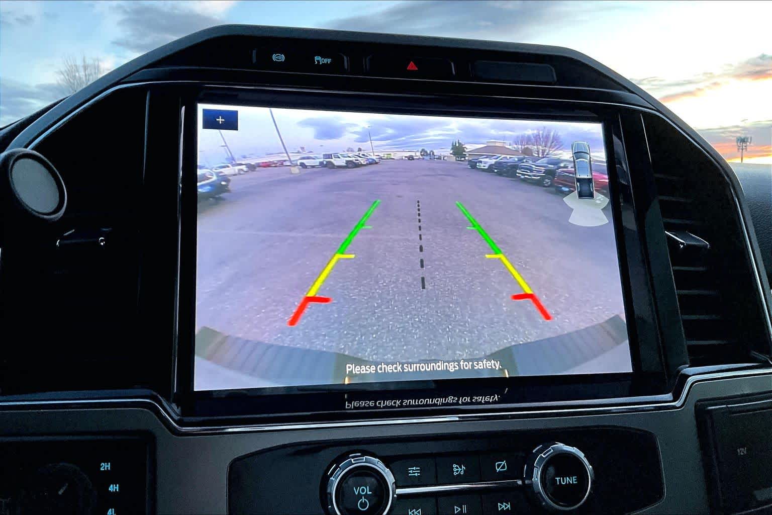 Thumbnail: 2022 Ford Econoline - 26