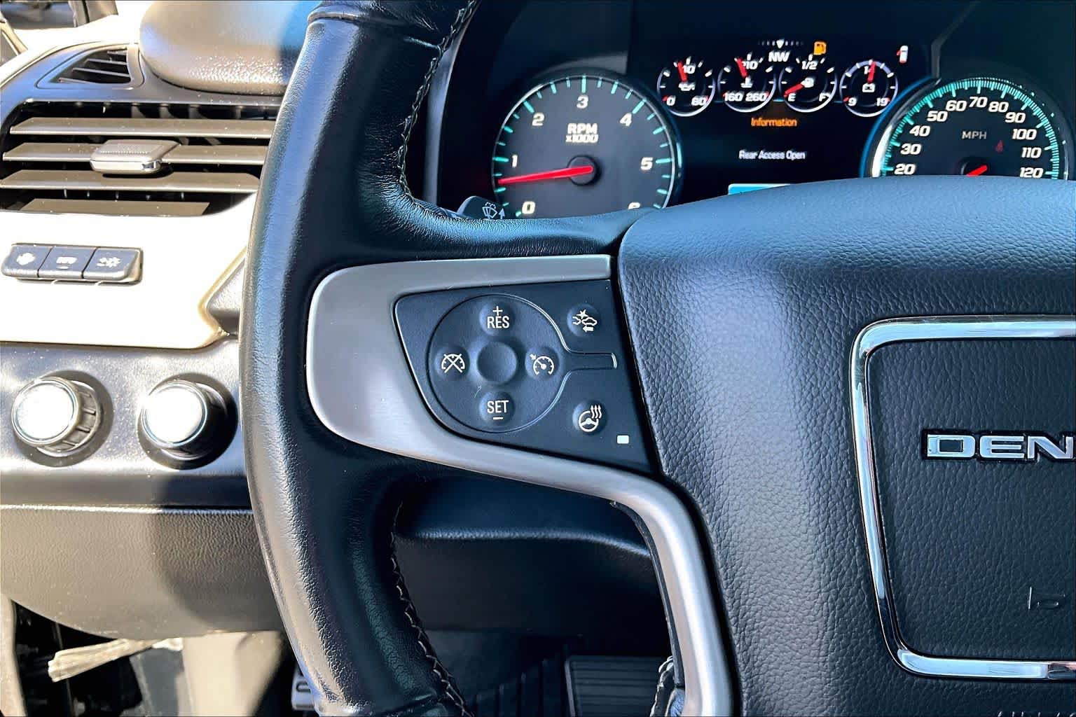 Thumbnail: 2020 GMC Yukon - 23