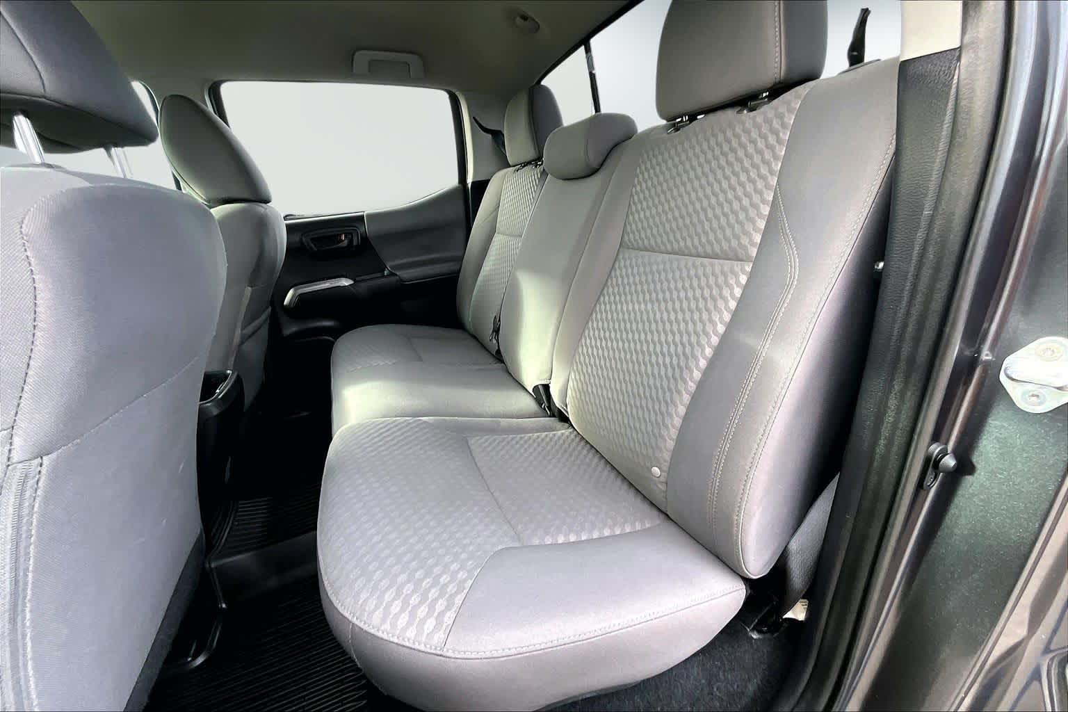 Thumbnail: 2021 Toyota Tacoma - 29