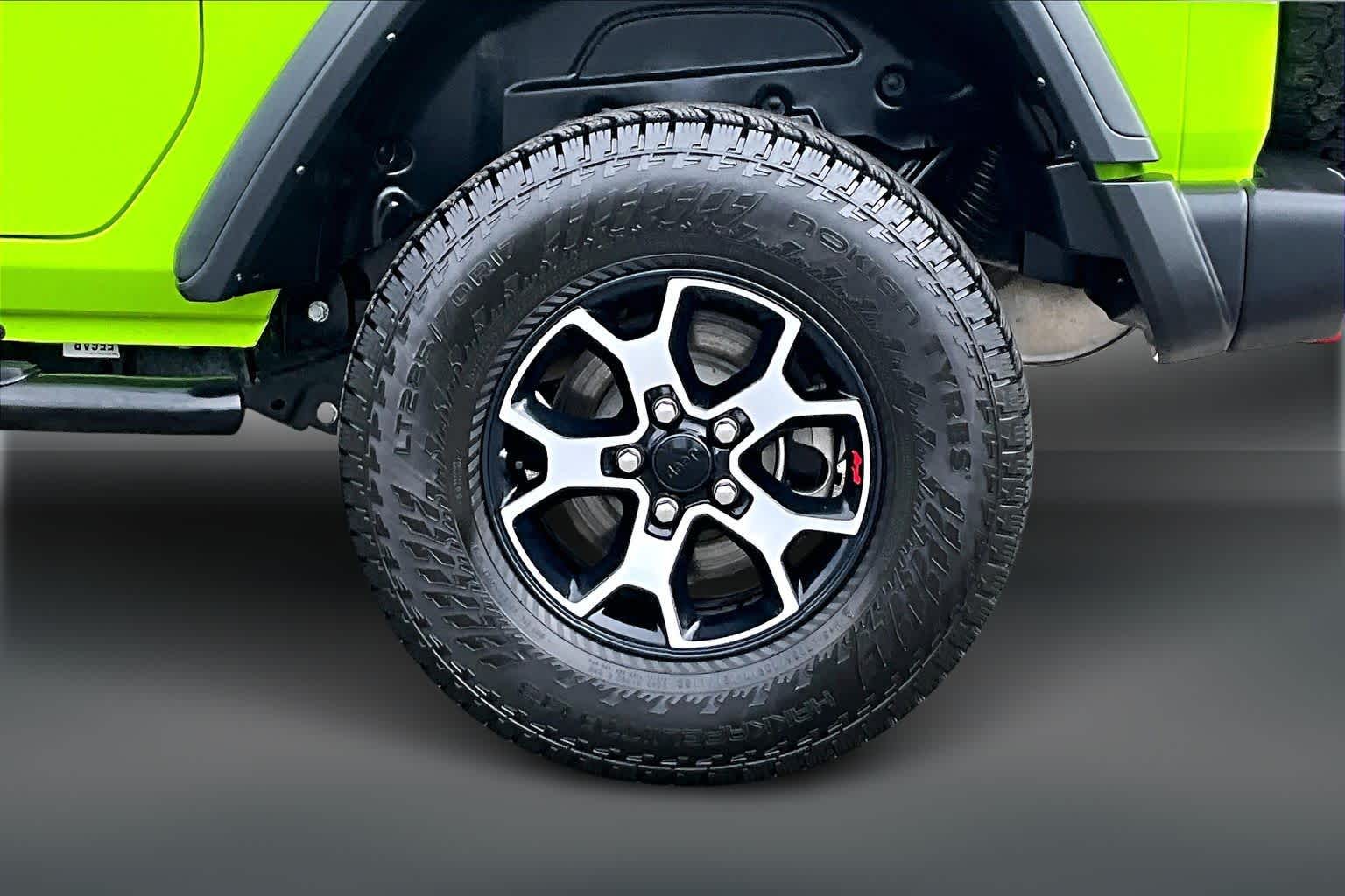 Thumbnail: 2021 Jeep Wrangler - 32