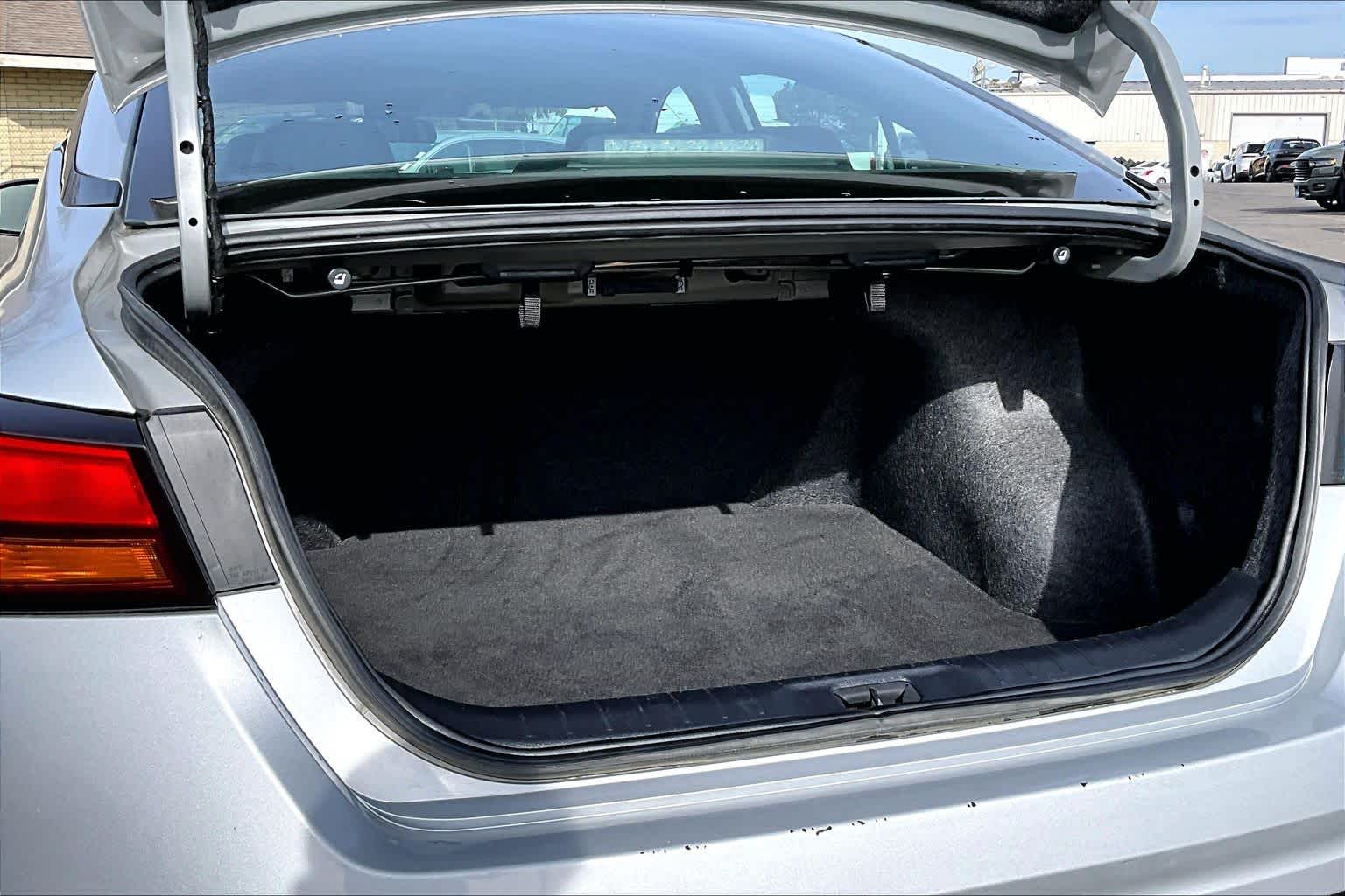 Thumbnail: 2023 Nissan Altima - 18