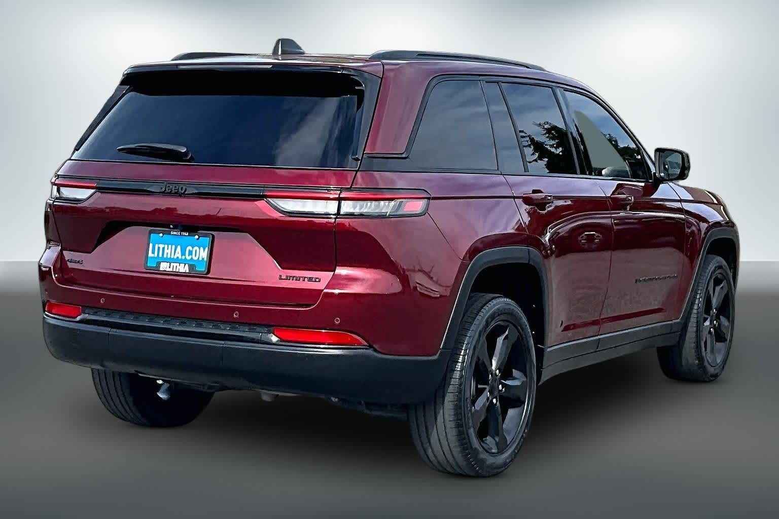 Thumbnail: 2023 Jeep Grand Cherokee - 22