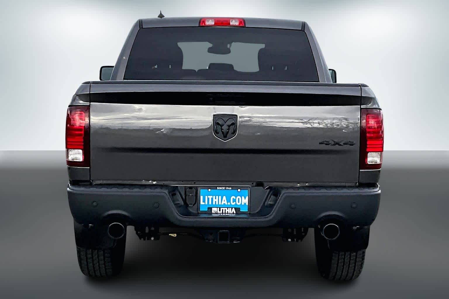 Thumbnail: 2024 RAM 1500 Classic - 4