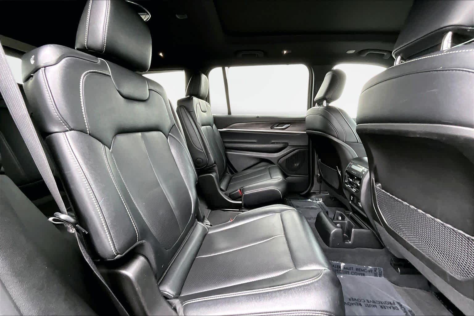 Thumbnail: 2024 Jeep Grand Cherokee L - 30