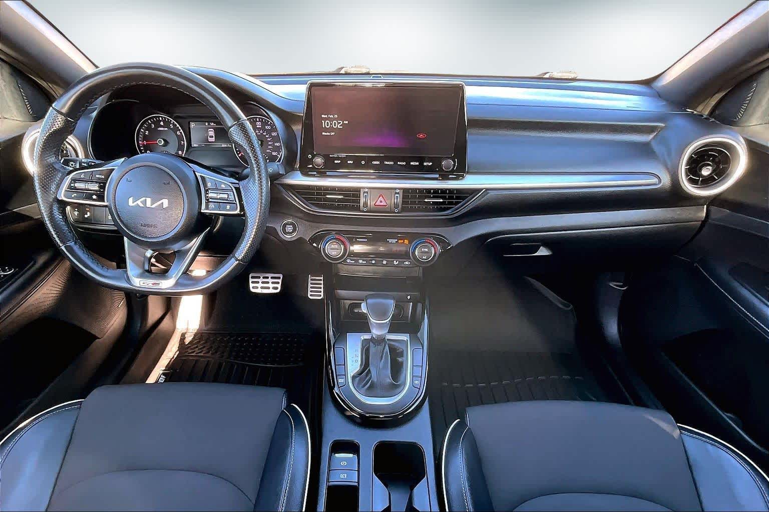 Thumbnail: 2023 Kia Forte - 10