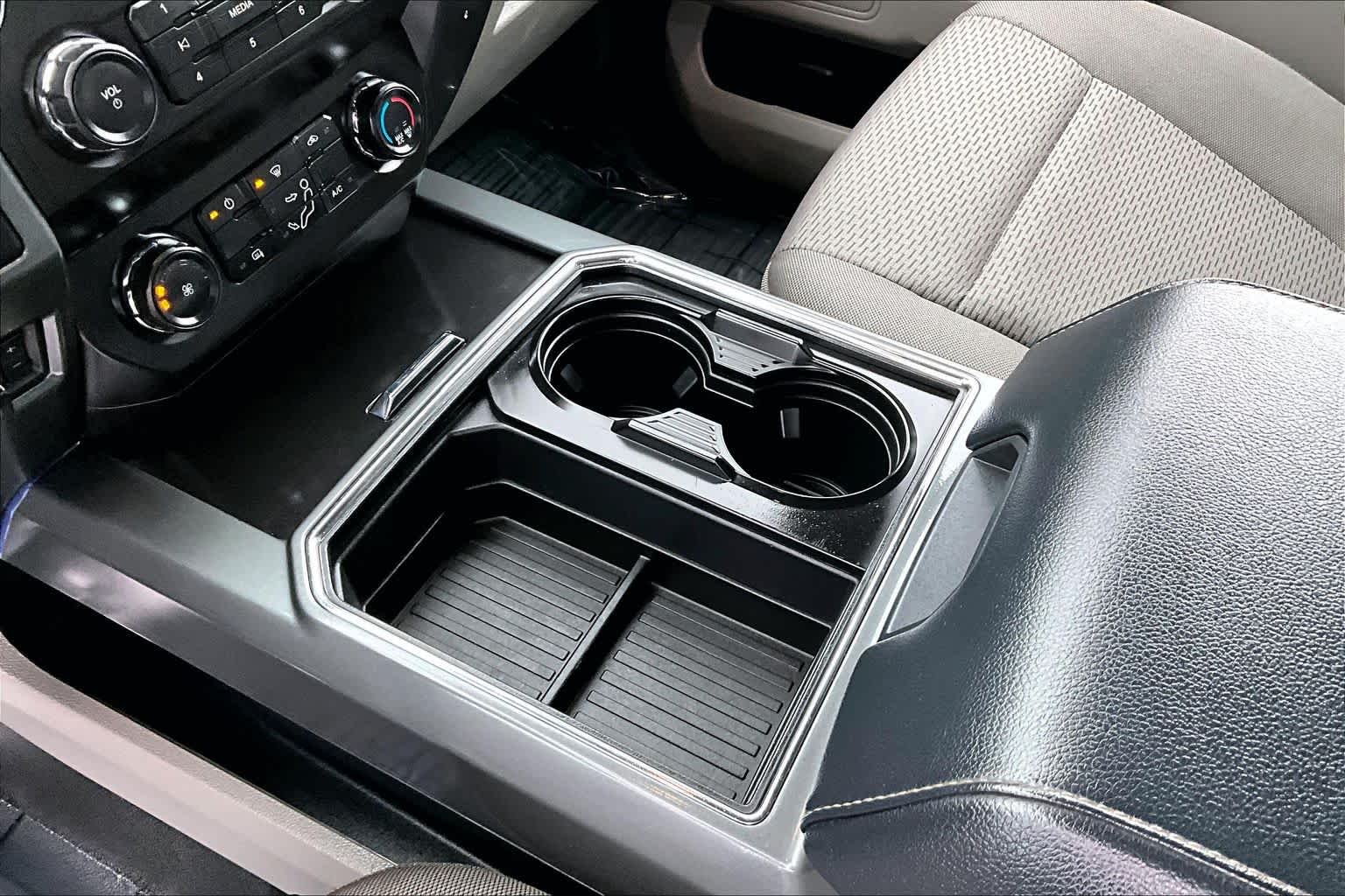 Thumbnail: 2022 Ford F-350 - 16