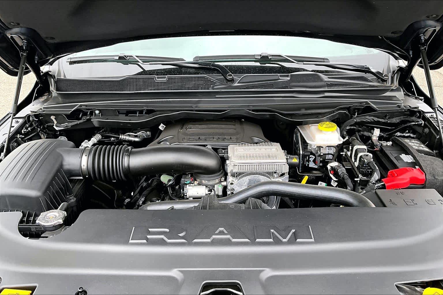Thumbnail: 2026 RAM 1500 - 9