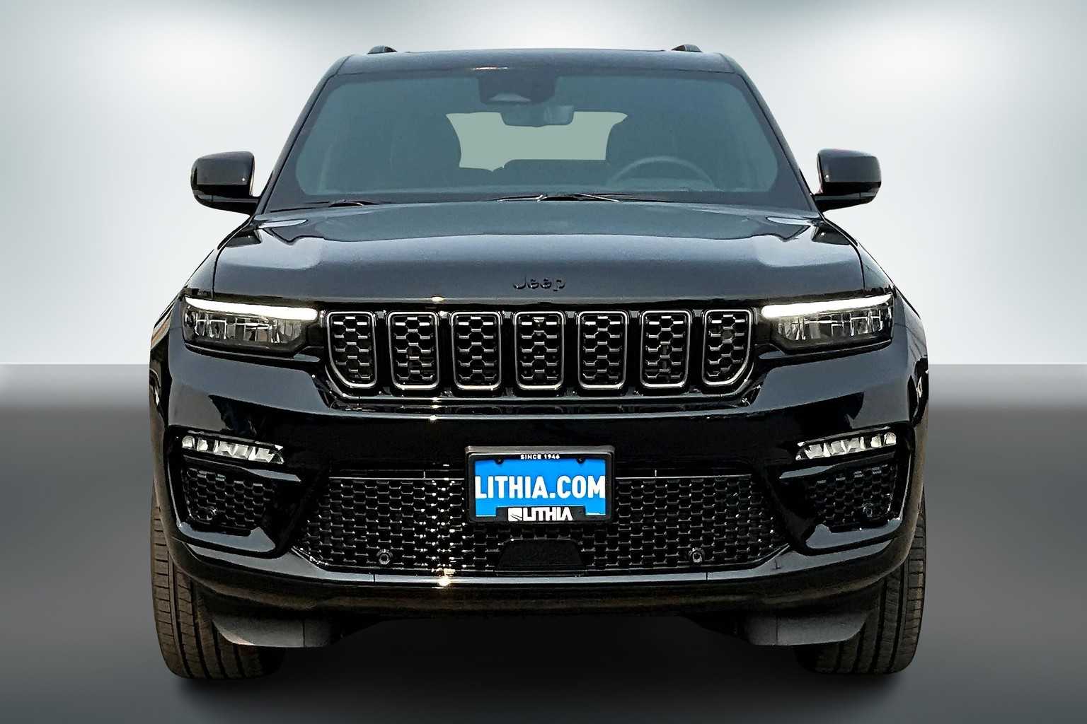 Thumbnail: 2025 Jeep Grand Cherokee - 6