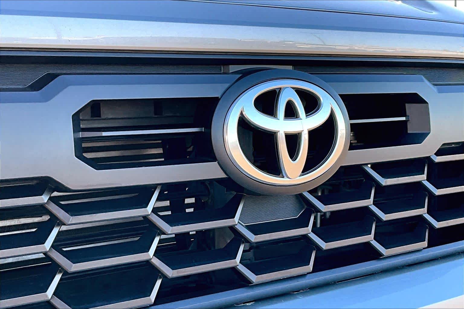 Thumbnail: 2024 Toyota Tacoma - 30