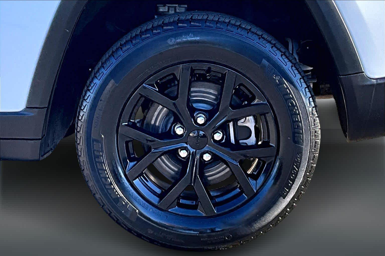 Thumbnail: 2024 Jeep Grand Cherokee L - 38