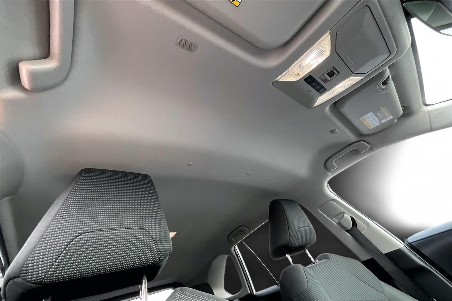 Thumbnail: 2024 Toyota RAV4 - 31