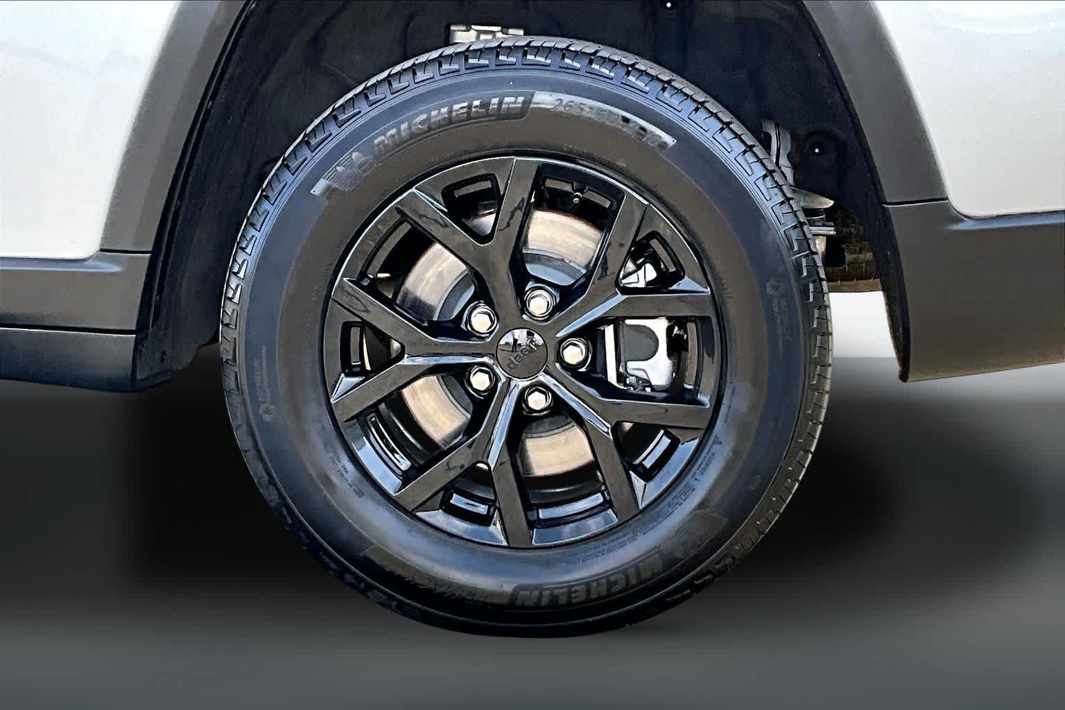 Thumbnail: 2024 Jeep Grand Cherokee L - 34