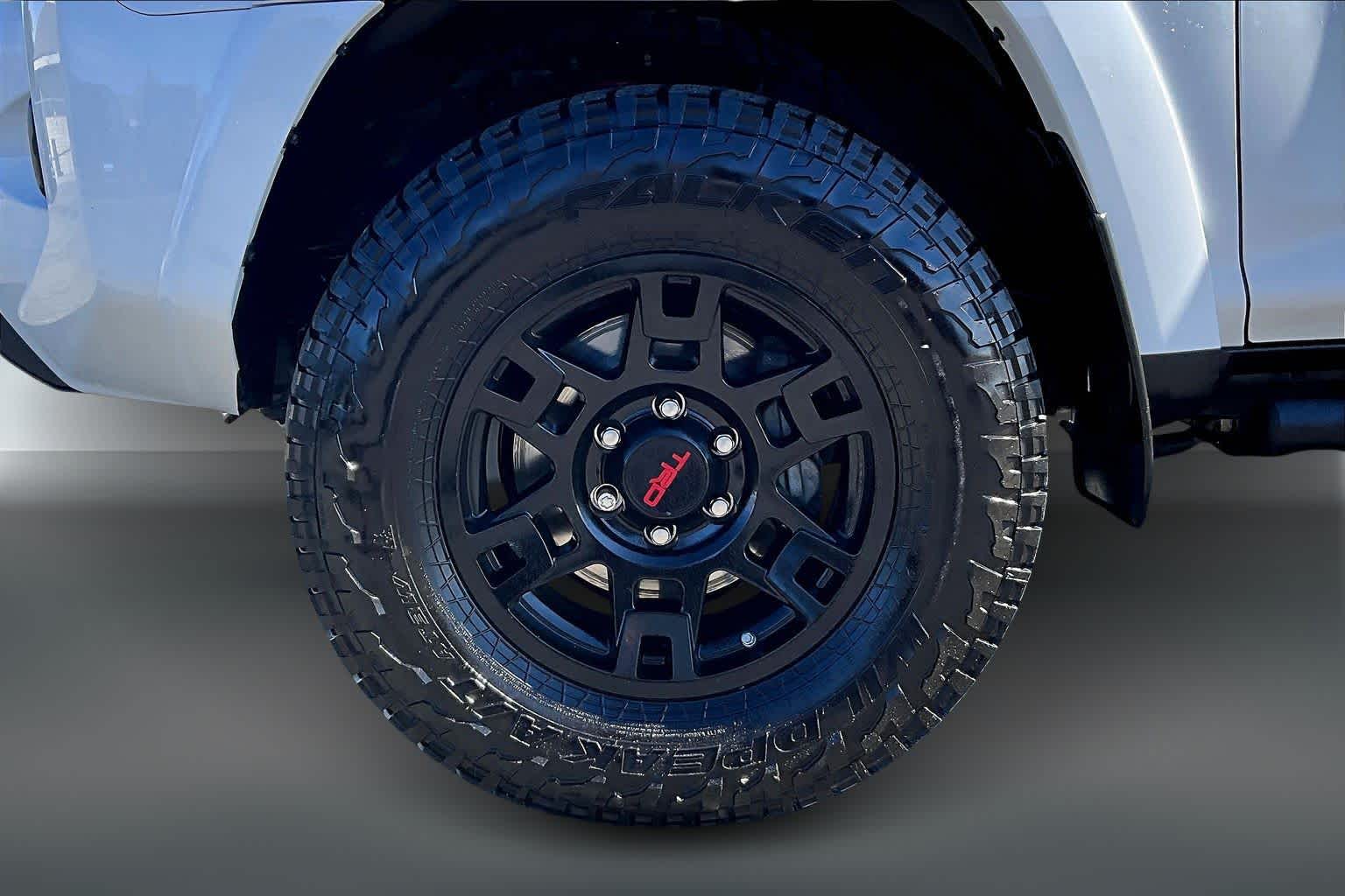 Thumbnail: 2019 Toyota 4Runner - 8