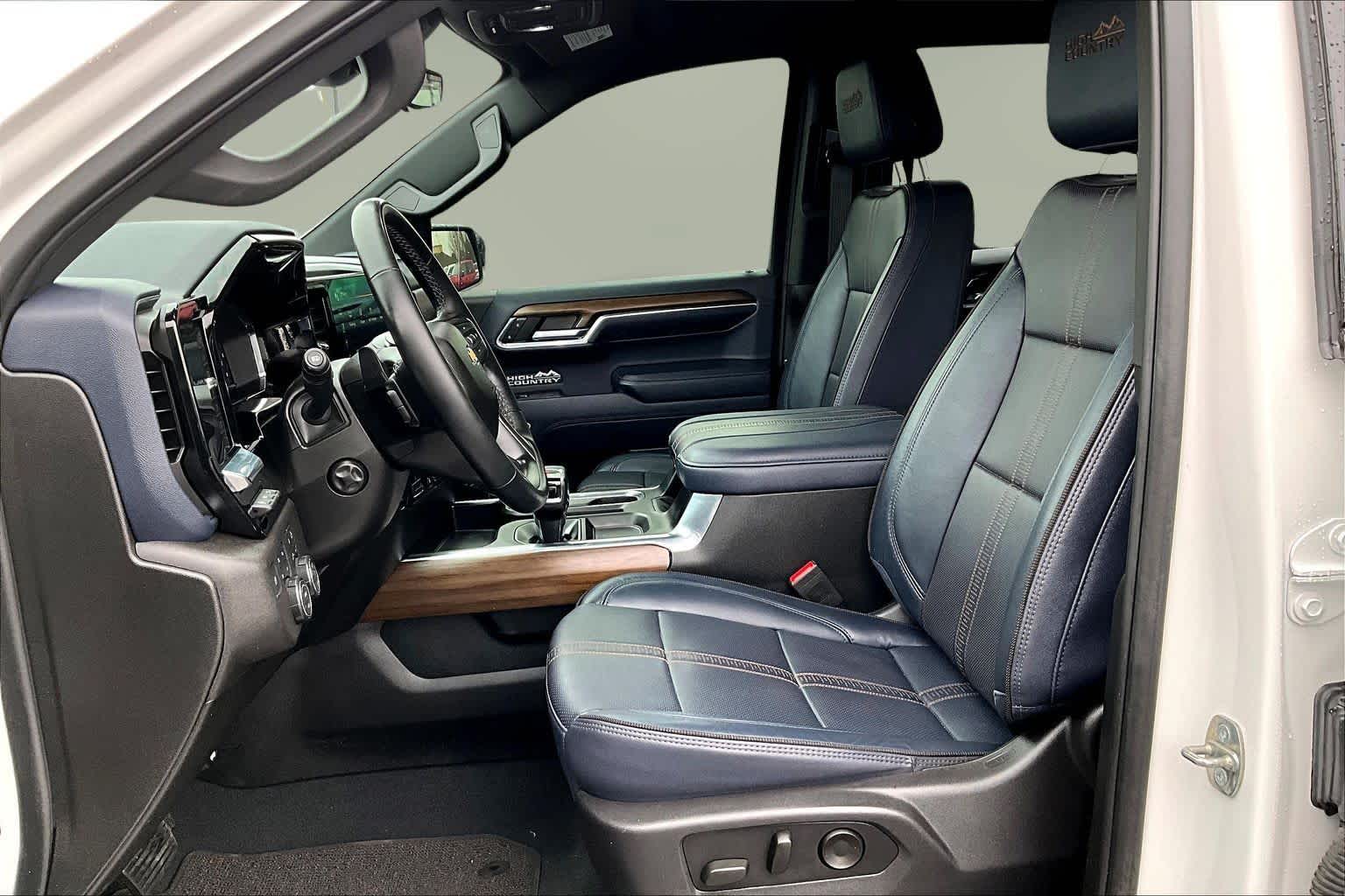 Thumbnail: 2024 Chevrolet Silverado 1500 - 11