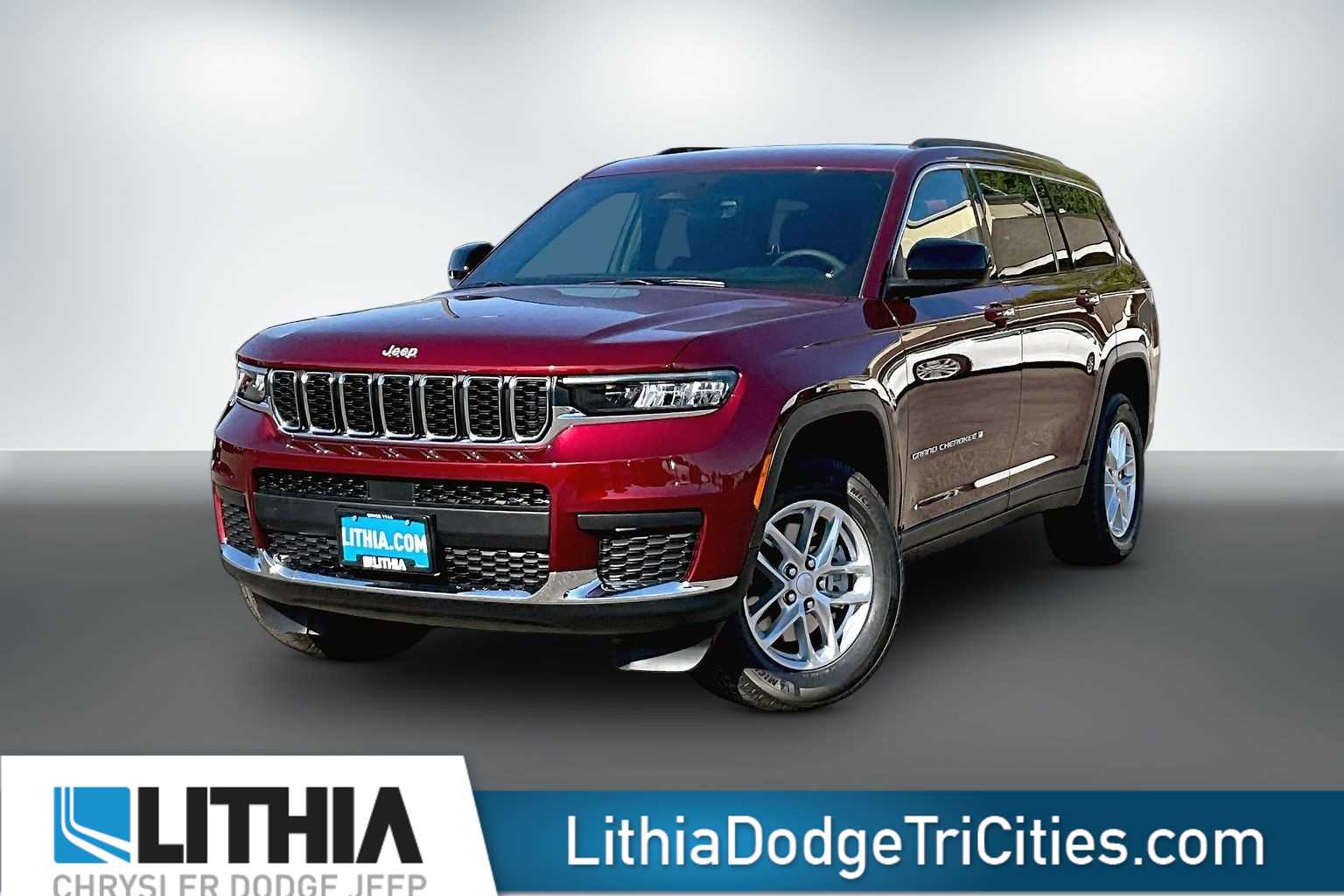 2026 Jeep Grand Cherokee L Laredo 4x4's photo