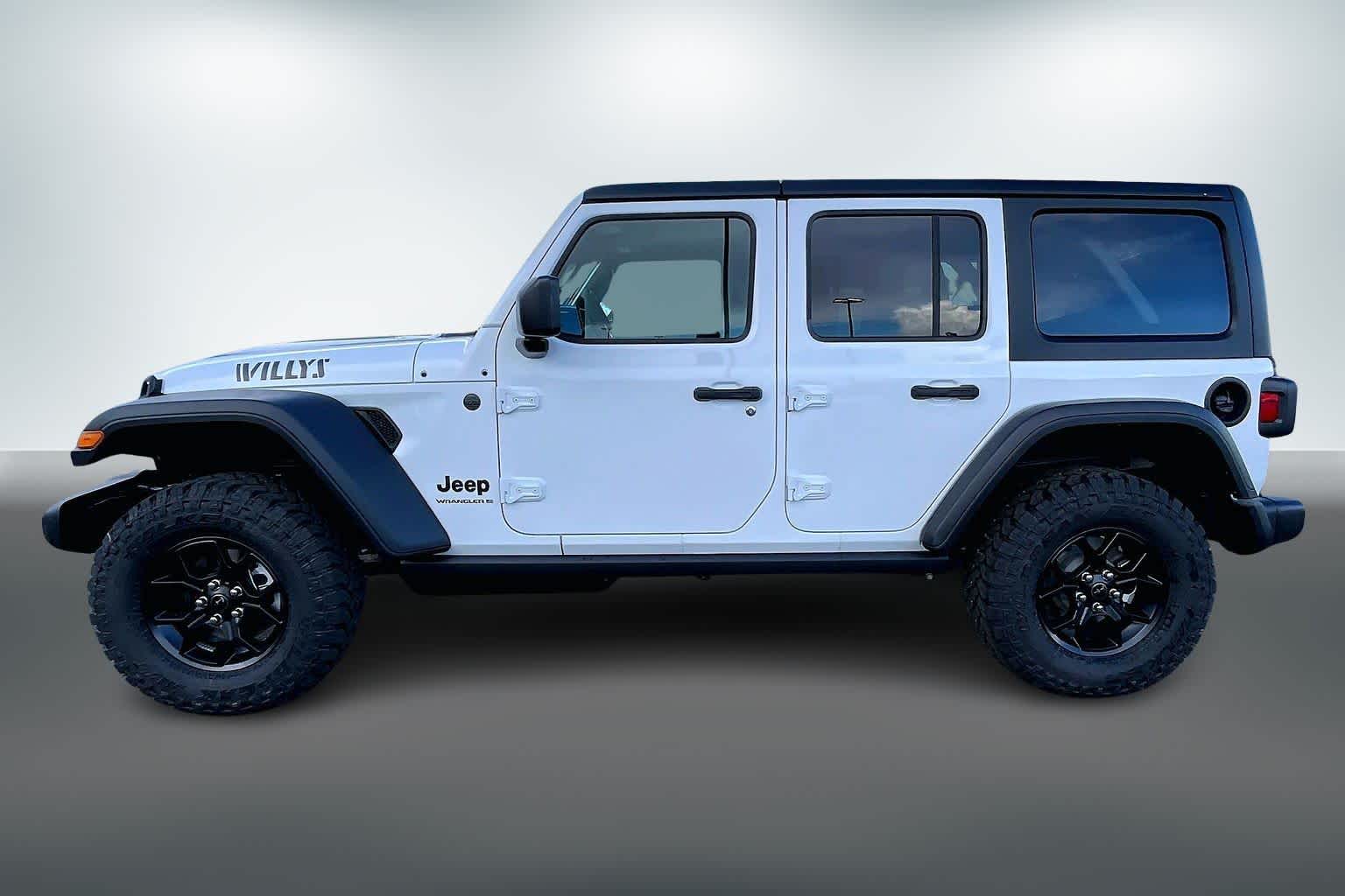 Thumbnail: 2026 Jeep Wrangler - 3