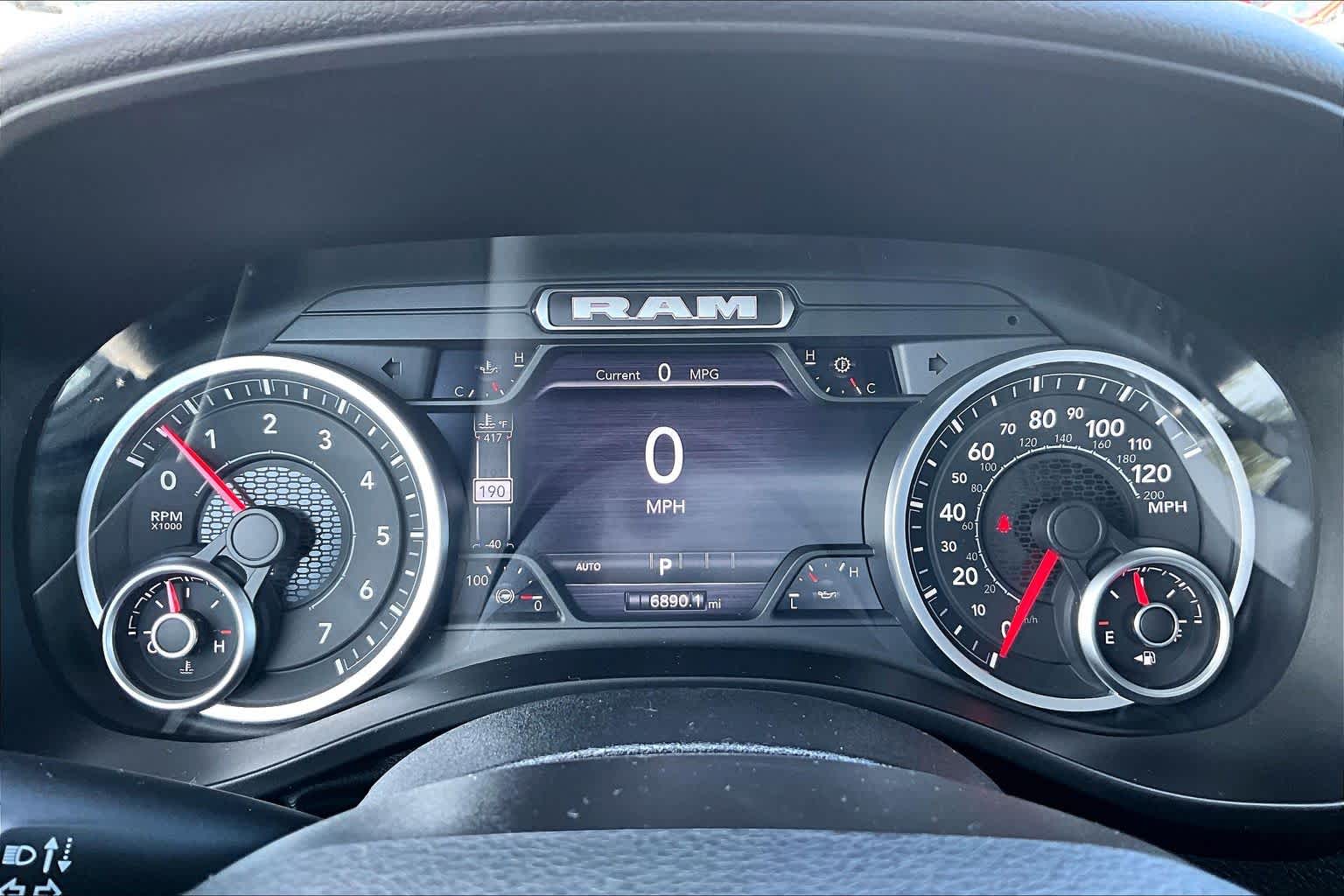 Thumbnail: 2025 RAM 1500 - 17