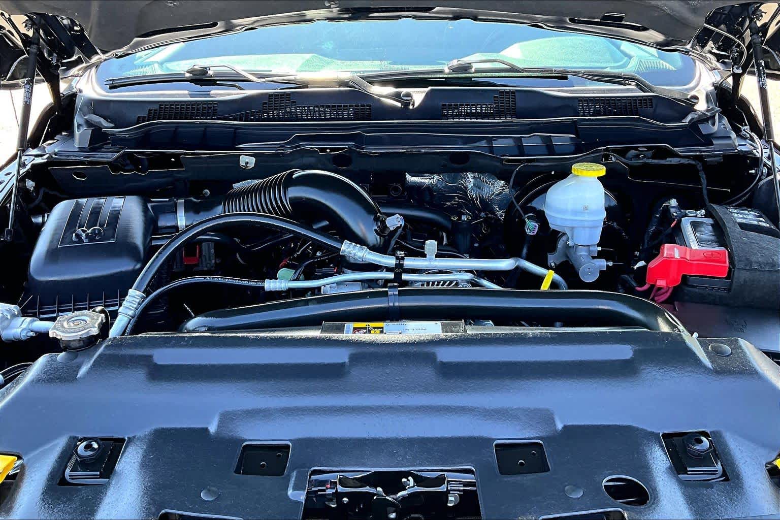 Thumbnail: 2024 RAM 1500 Classic - 8