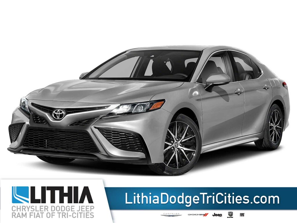 Used 2022 Toyota Camry SE Sedan