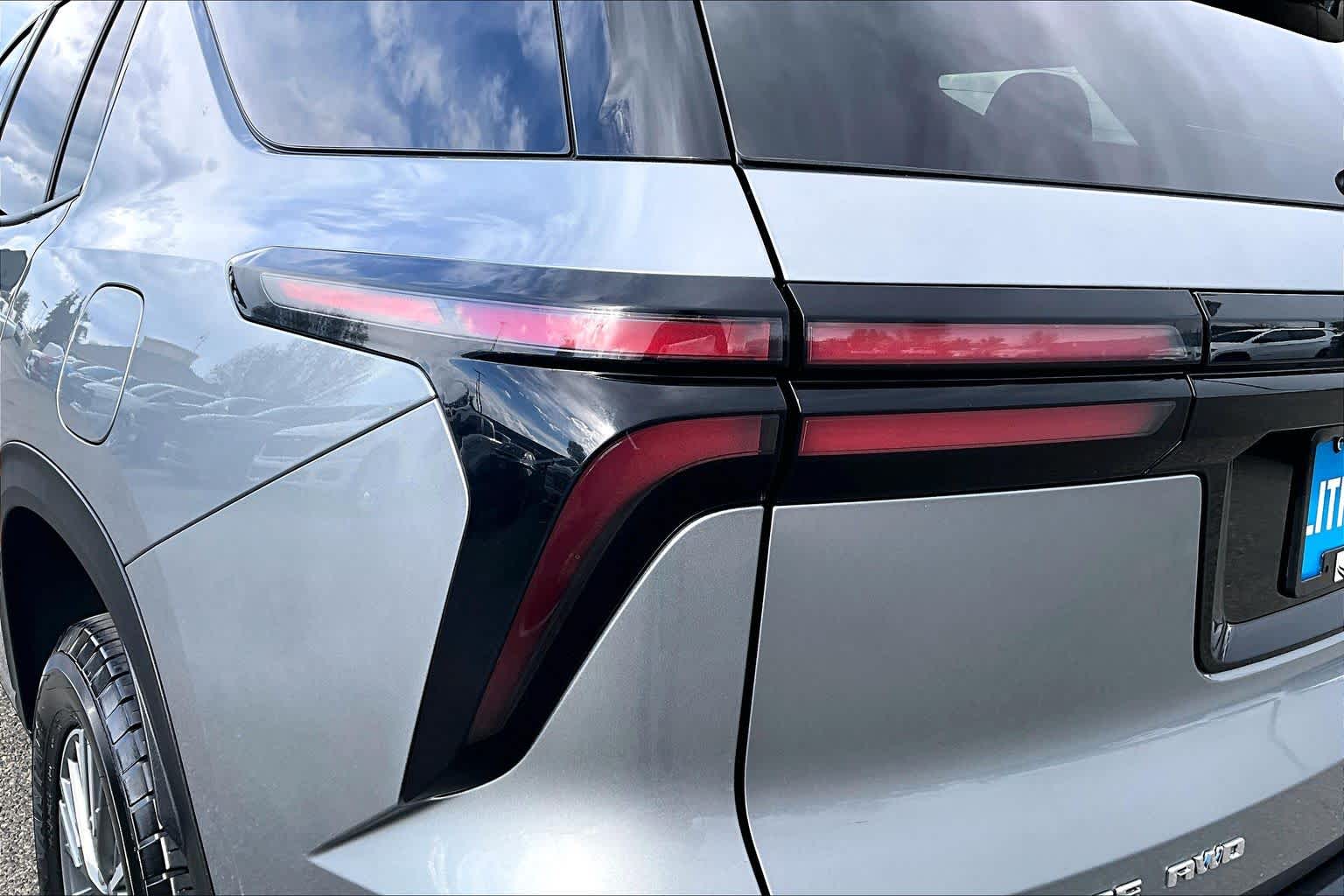 Thumbnail: 2025 Chevrolet Traverse - 31