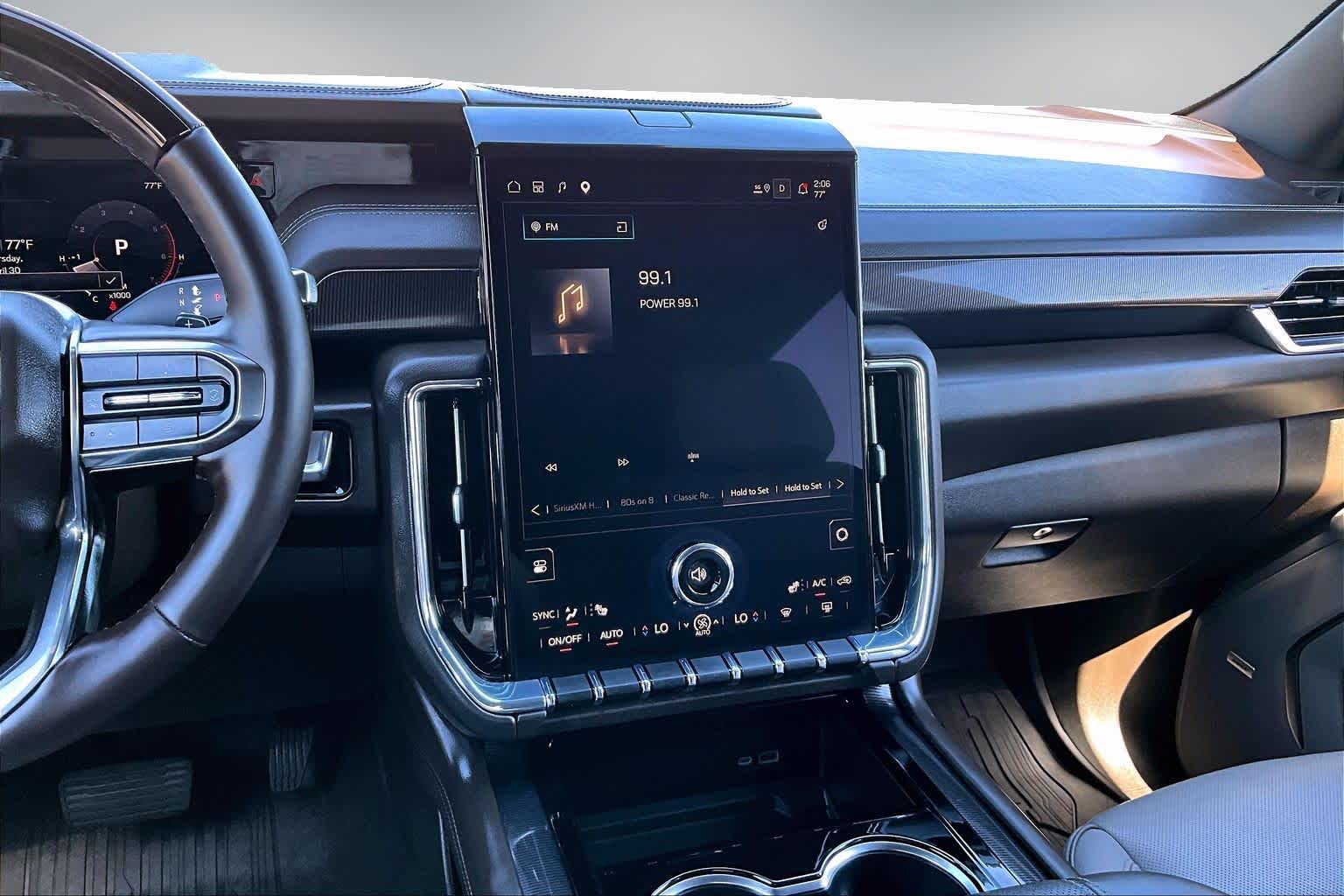 Thumbnail: 2025 GMC Yukon XL - 15