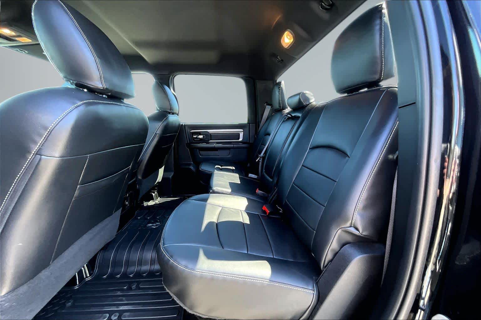 Thumbnail: 2024 RAM 1500 Classic - 28