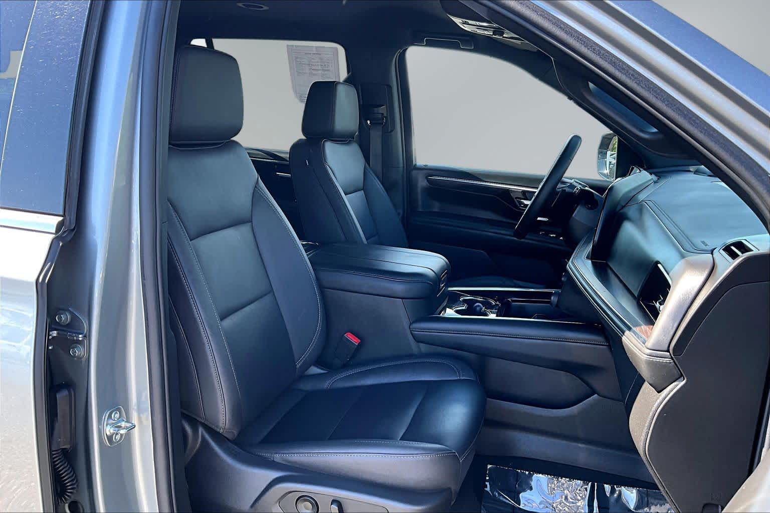 Thumbnail: 2025 Chevrolet Tahoe - 13