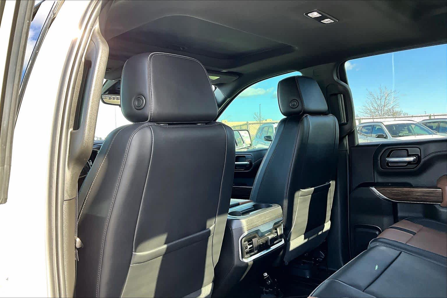 Thumbnail: 2022 Chevrolet Silverado 1500 - 12