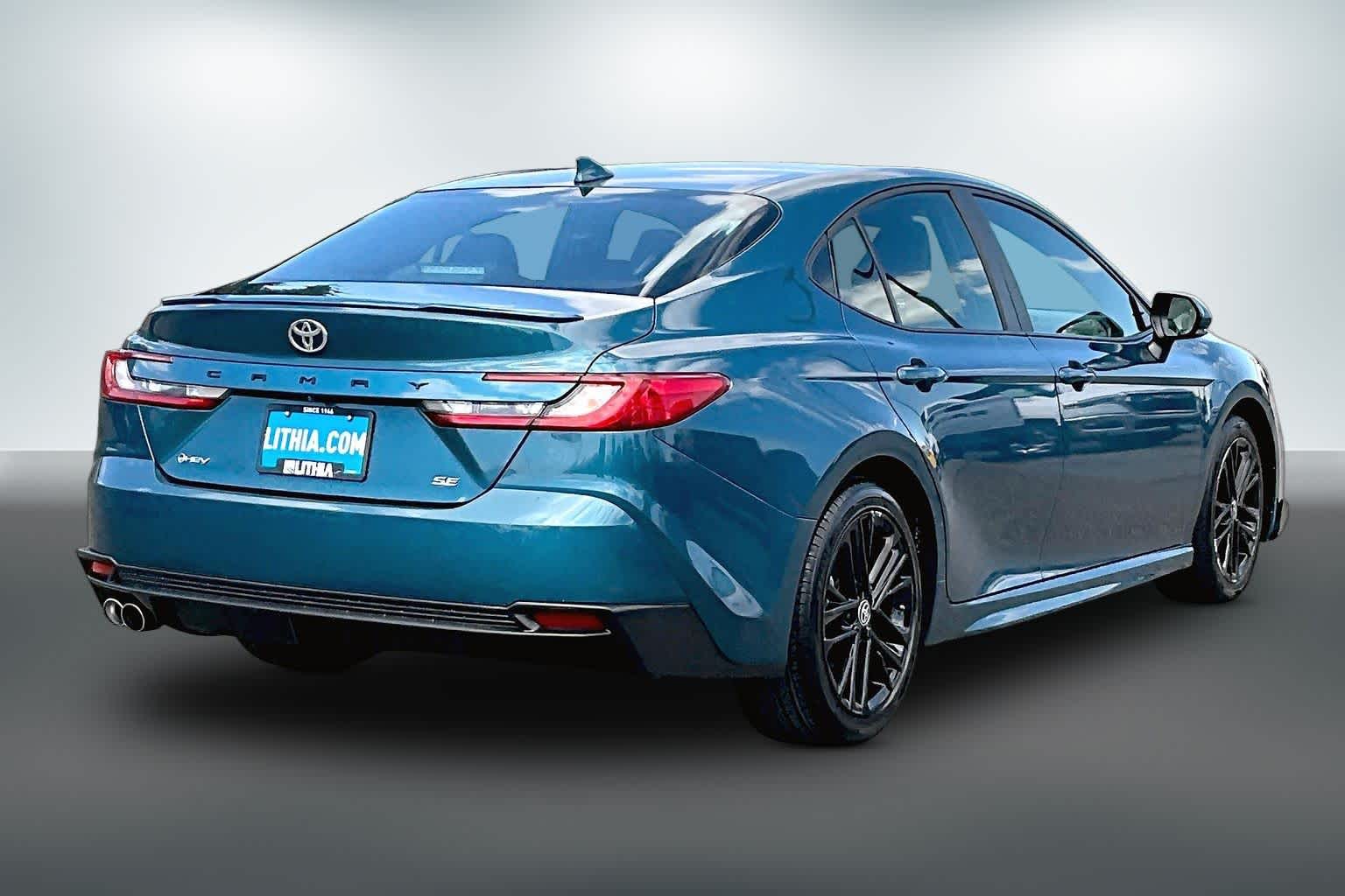 Thumbnail: 2025 Toyota Camry - 22