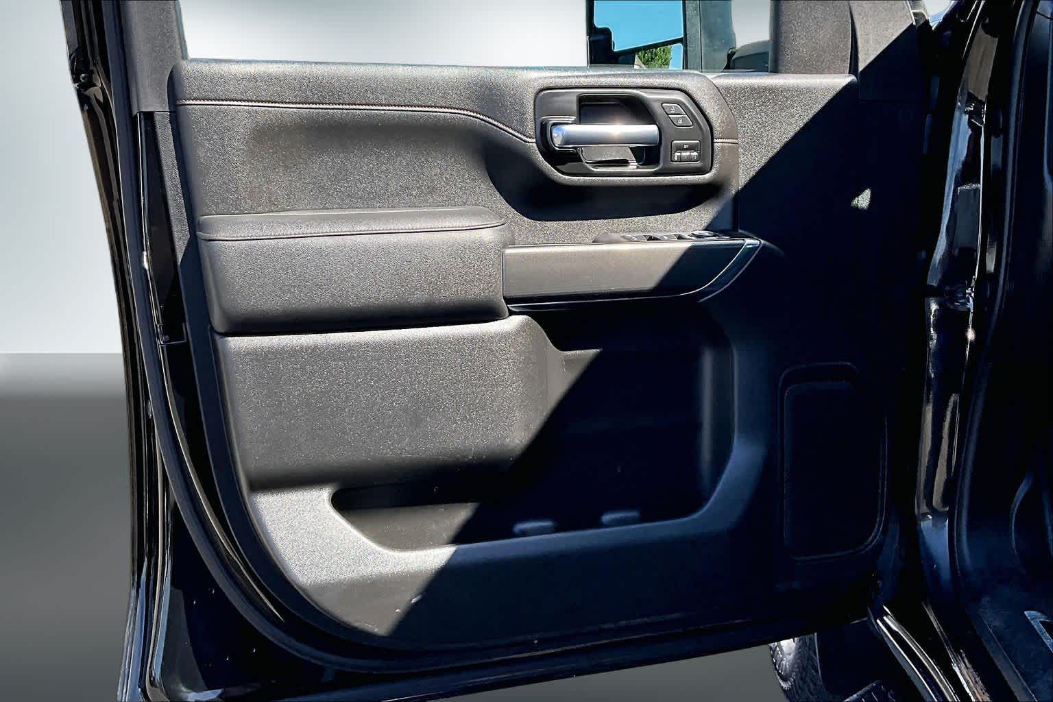 Thumbnail: 2022 GMC Sierra 2500 - 25