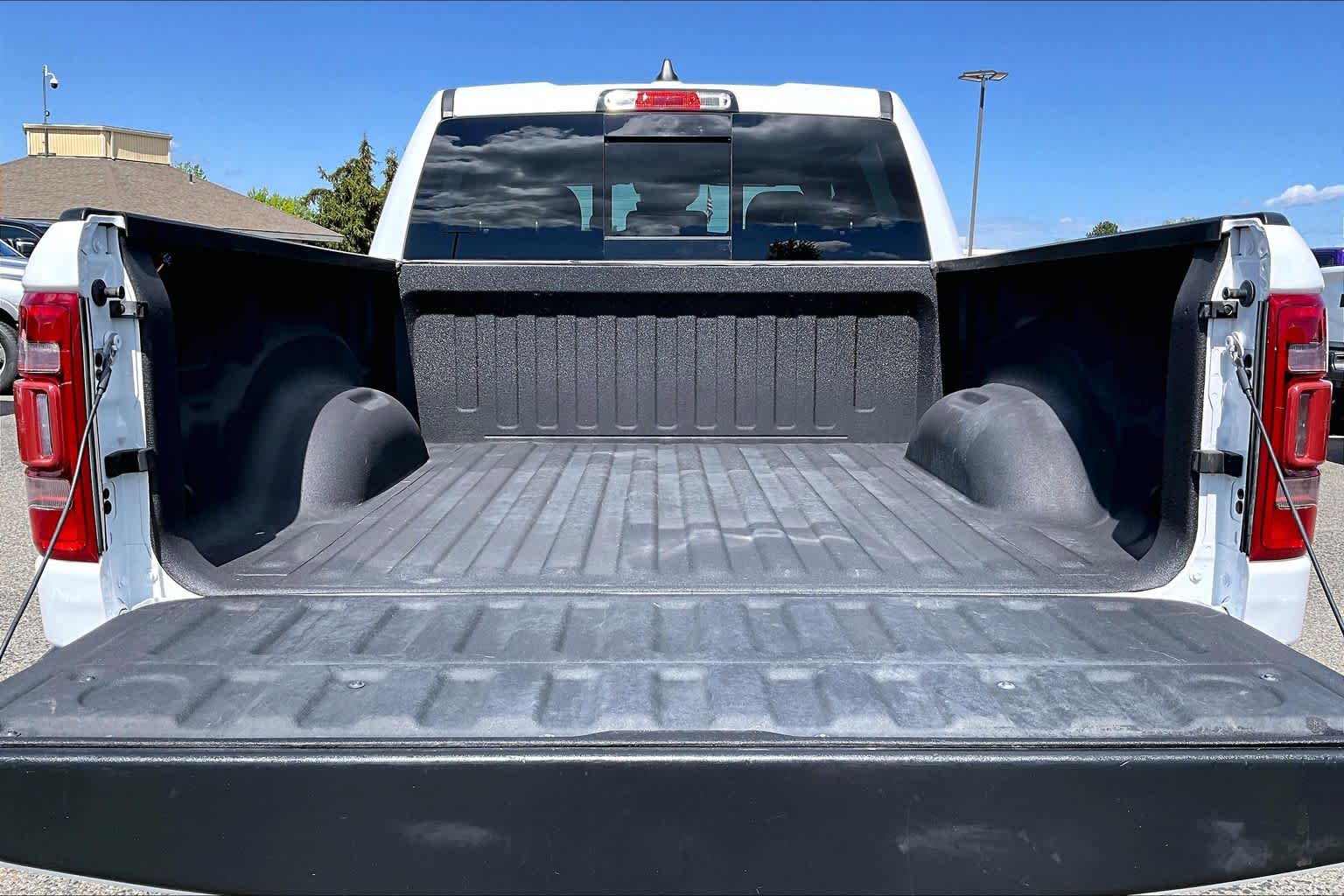 Thumbnail: 2019 RAM 1500 - 18