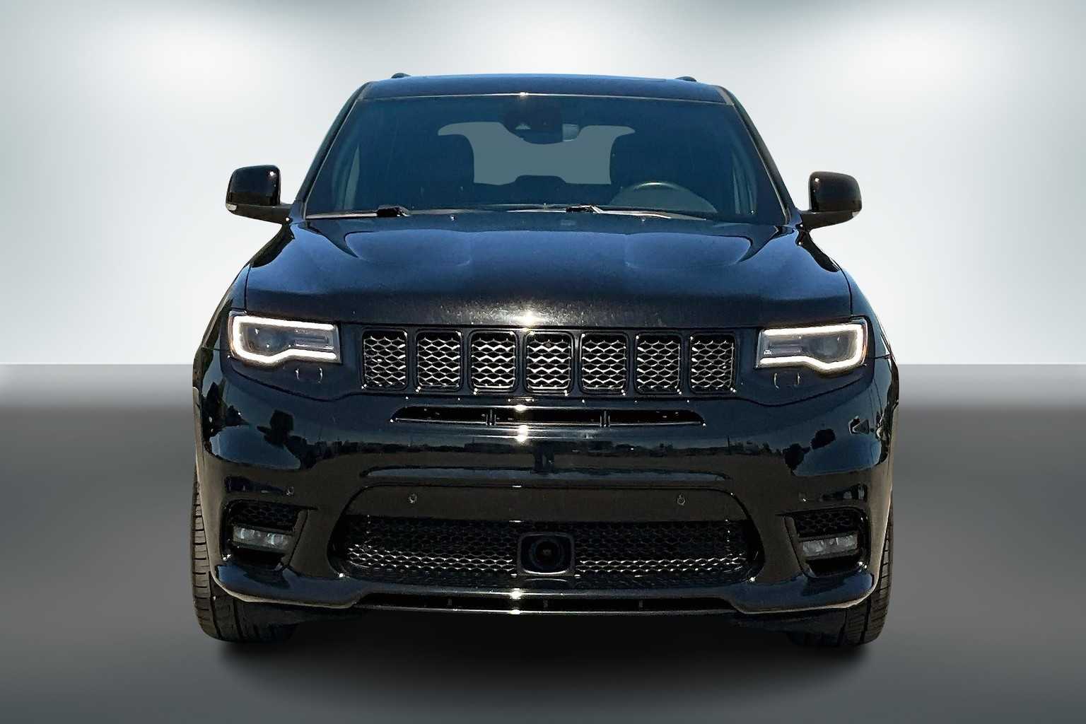 Thumbnail: 2020 Jeep Grand Cherokee - 6