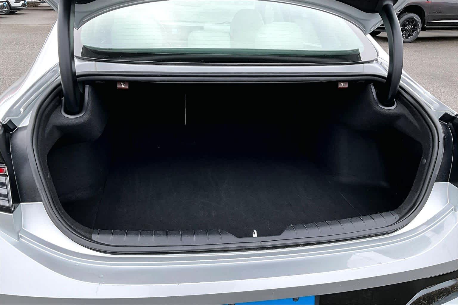 Thumbnail: 2025 Hyundai Sonata - 18