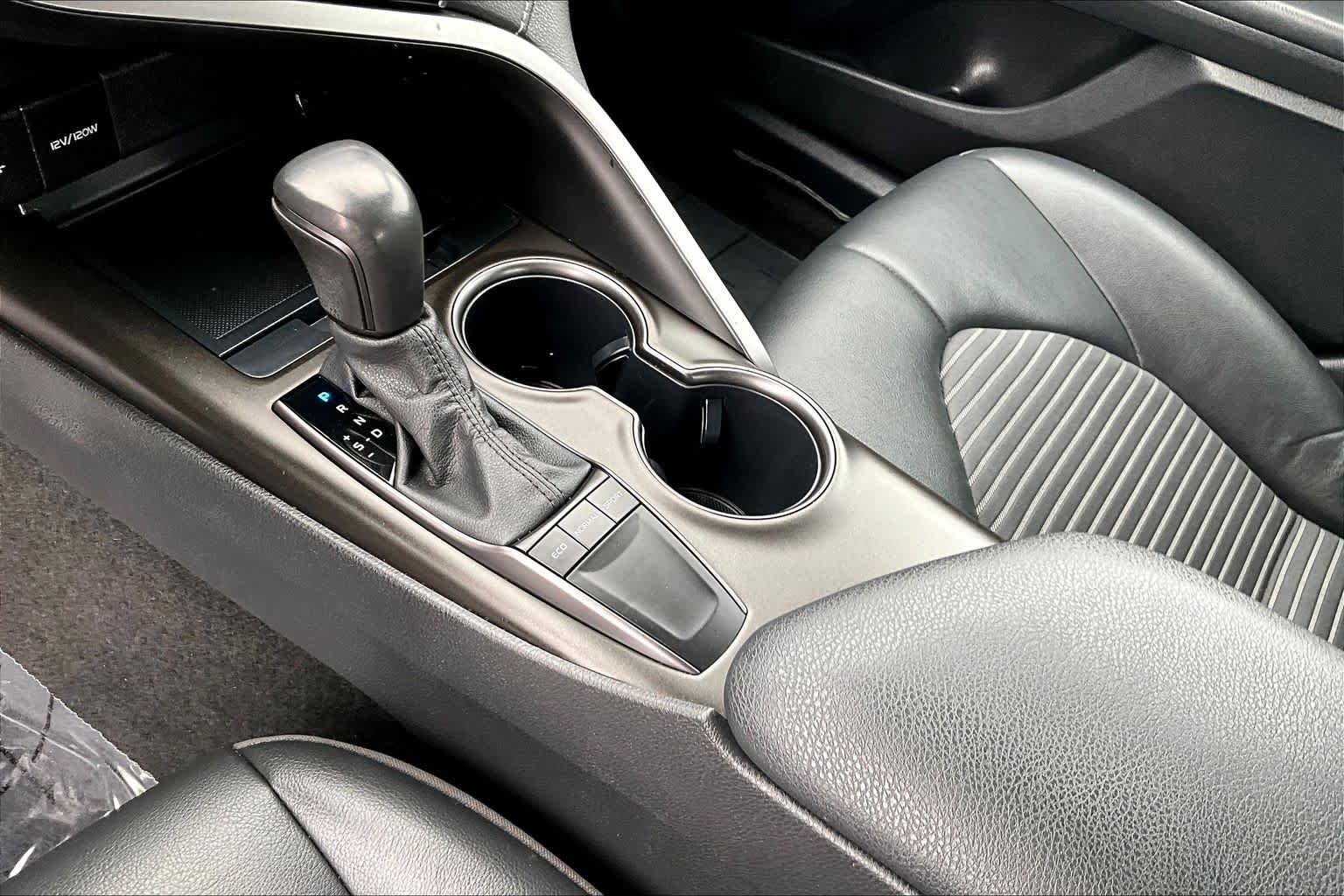 Thumbnail: 2023 Toyota Camry - 15