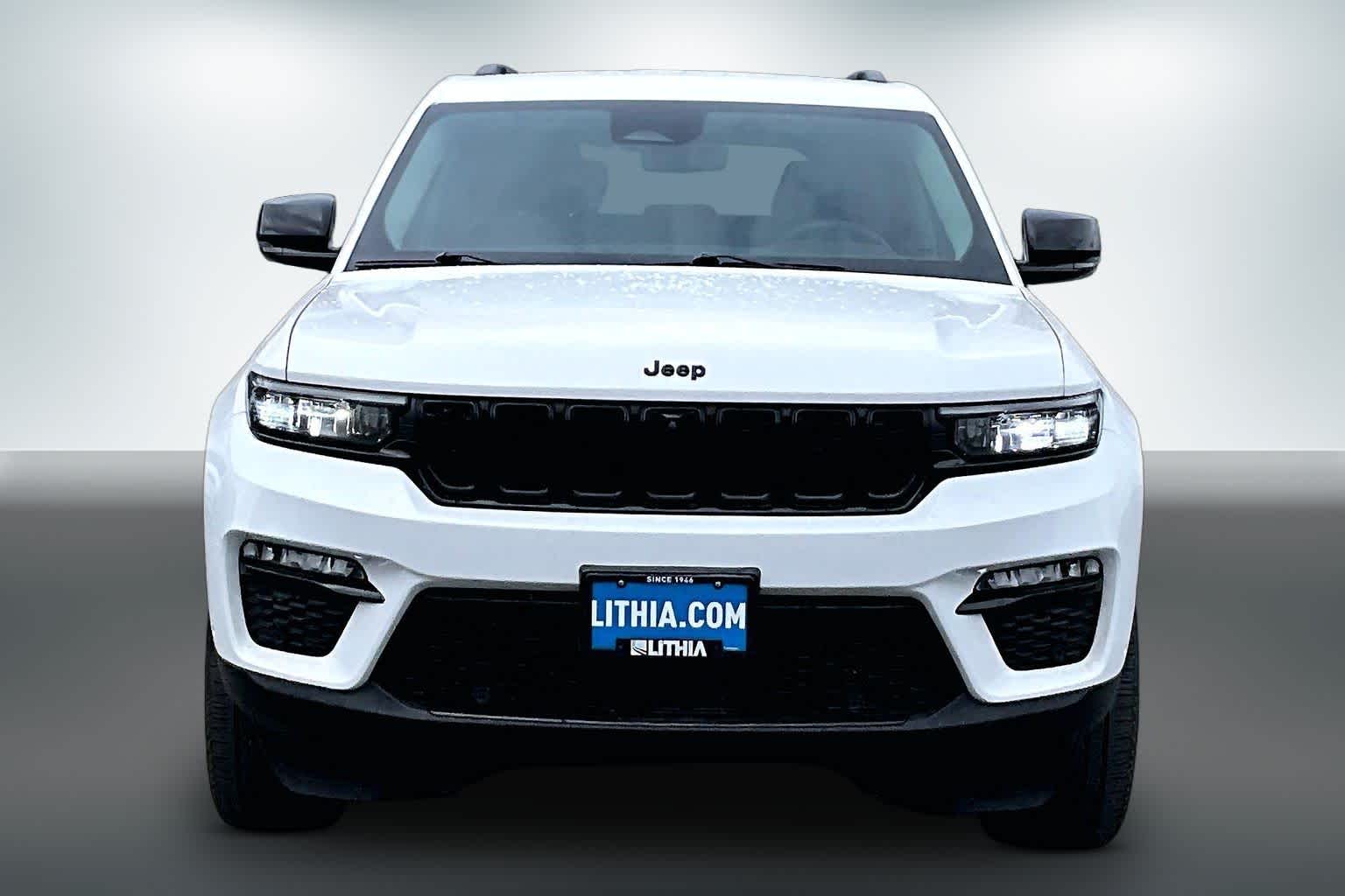 Thumbnail: 2023 Jeep Grand Cherokee - 6