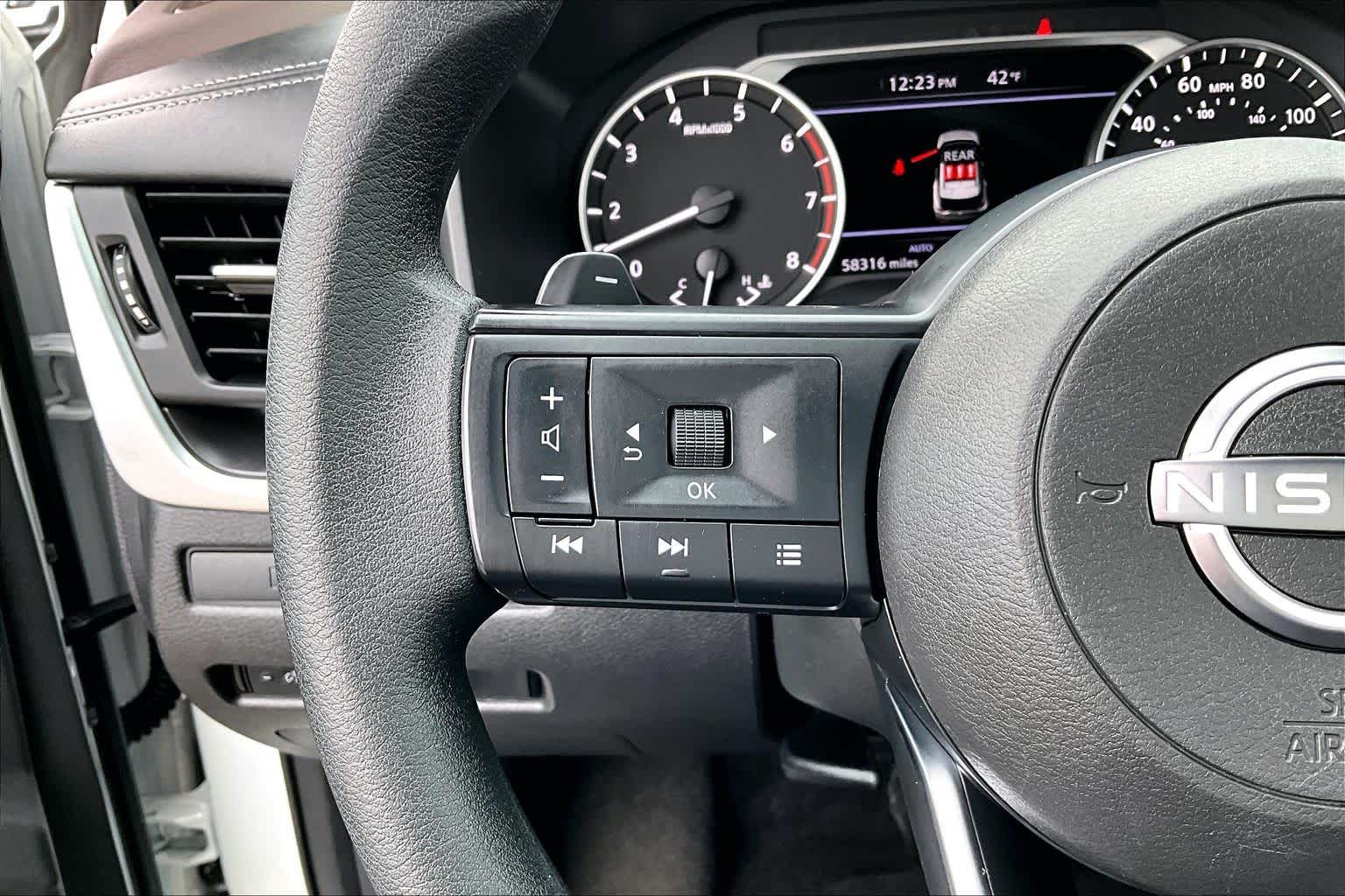 Thumbnail: 2023 Nissan Rogue - 24